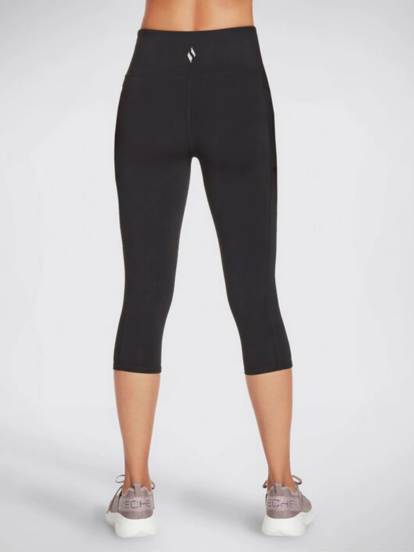 Штани Skechers GOWALK Wear™ High Waisted Capri модель W2CP2 BLK Фото