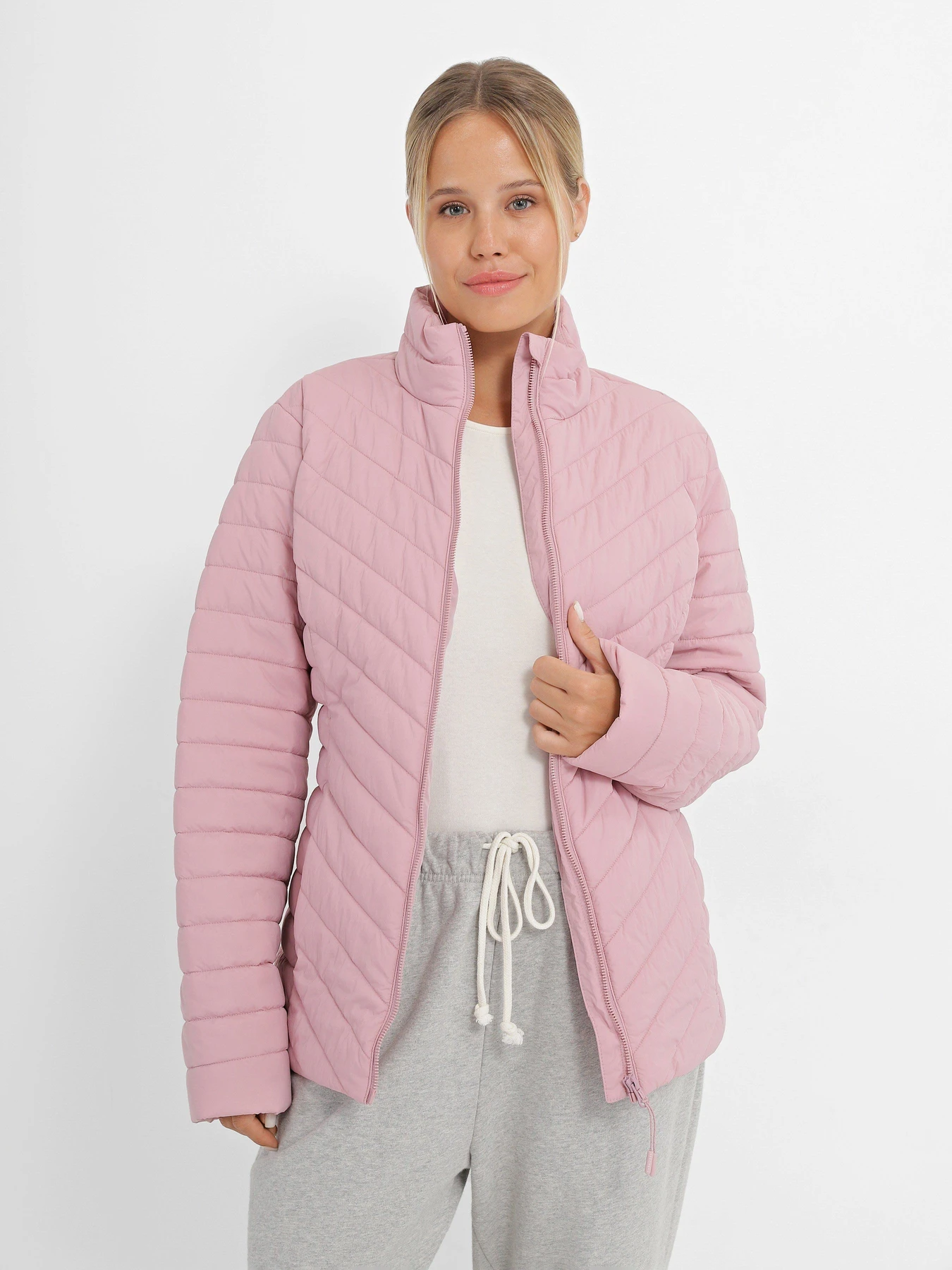 Куртки та дублянки Skechers Goshield Everyday модель JA6 PKLV Куртки та дублянки Skechers Goshield Everyday модель JA6 PKLV Фото