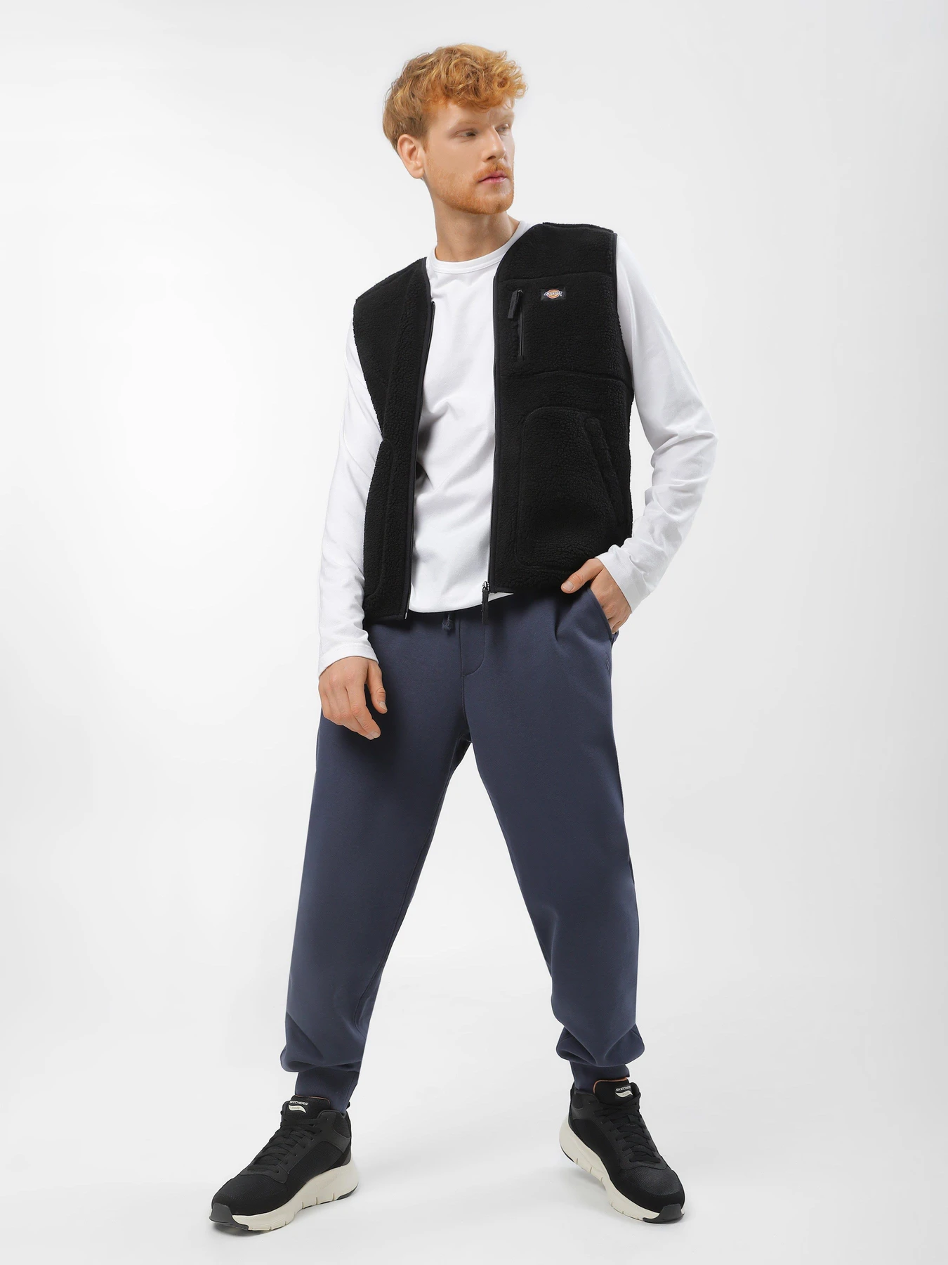 Брюки Skechers Sweats Essential модель PT16 CCNV Брюки Skechers Sweats Essential модель PT16 CCNV Фото