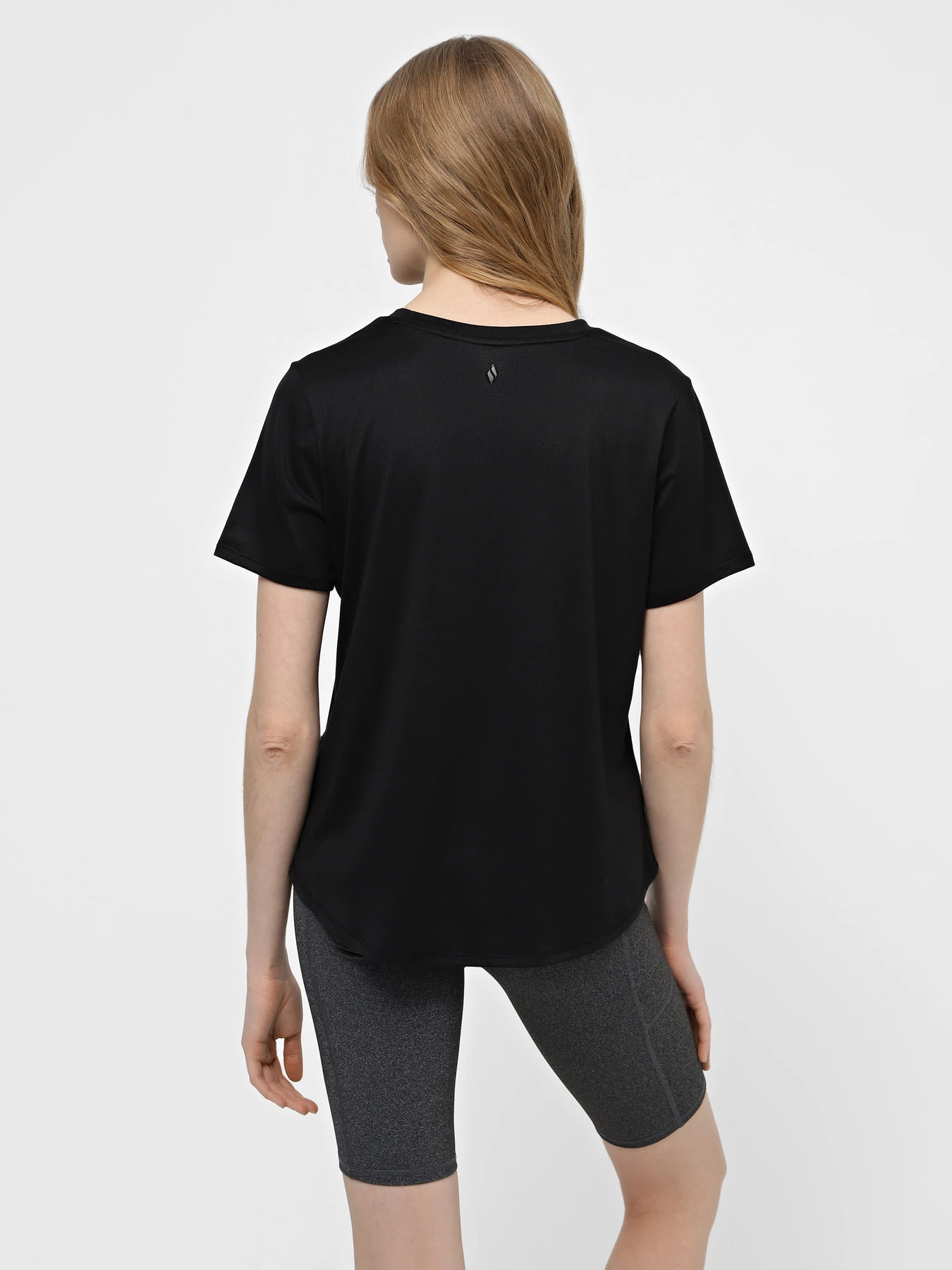 Футболки і поло Skechers GODRI SWIFT TEE модель TS104 BLK Фото