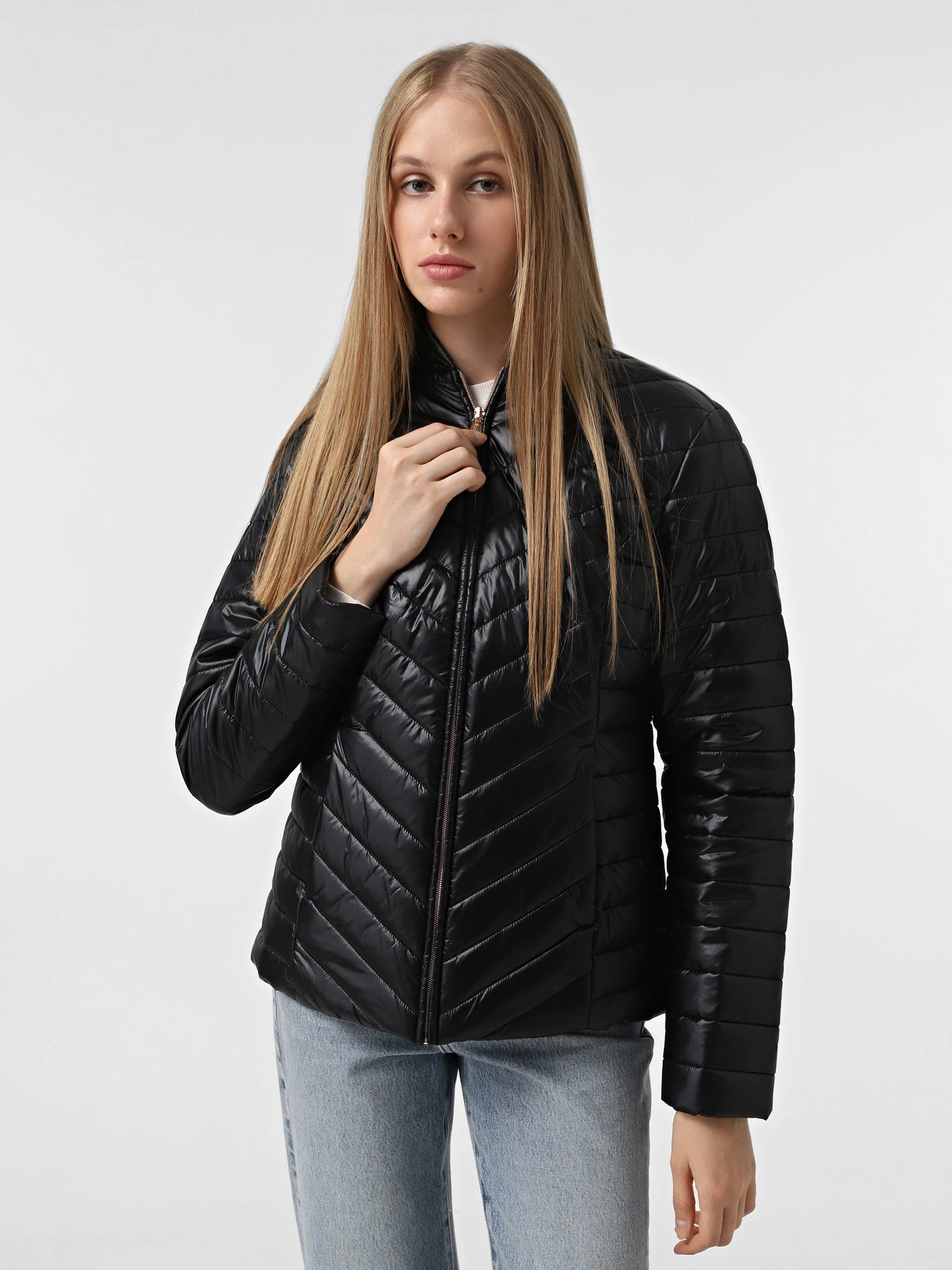 Куртки та дублянки Skechers Goshield Shine модель JA150 BLK Куртки та дублянки Skechers Goshield Shine модель JA150 BLK Фото