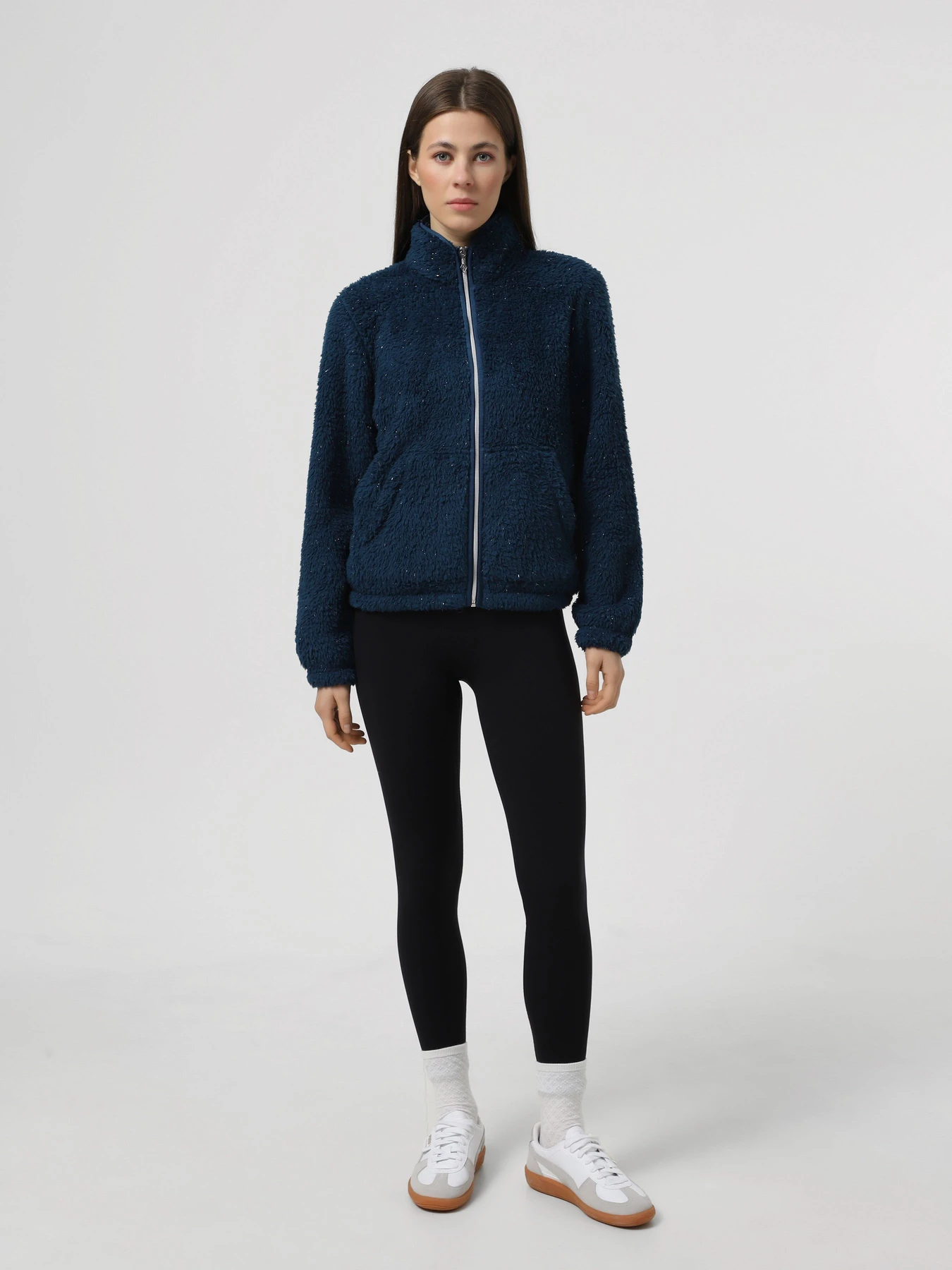 Худи и свитшоты Skechers Go Snuggle Sherpa модель JA93 TLNV Худи и свитшоты Skechers Go Snuggle Sherpa модель JA93 TLNV Фото