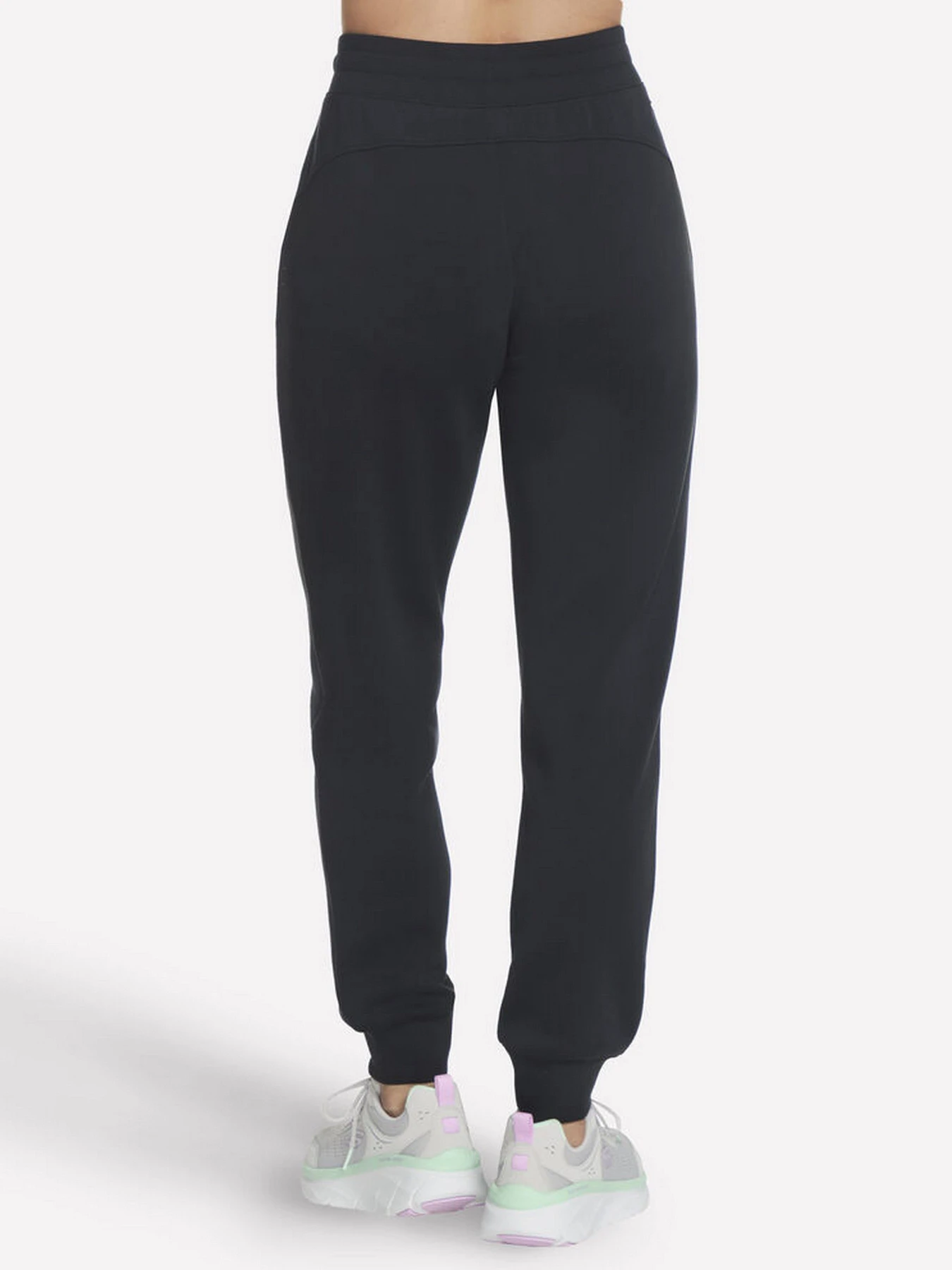 Брюки Skechers SKECHLUXE ELEVATE JOGGER модель PT149 BLK Брюки Skechers SKECHLUXE ELEVATE JOGGER модель PT149 BLK Фото