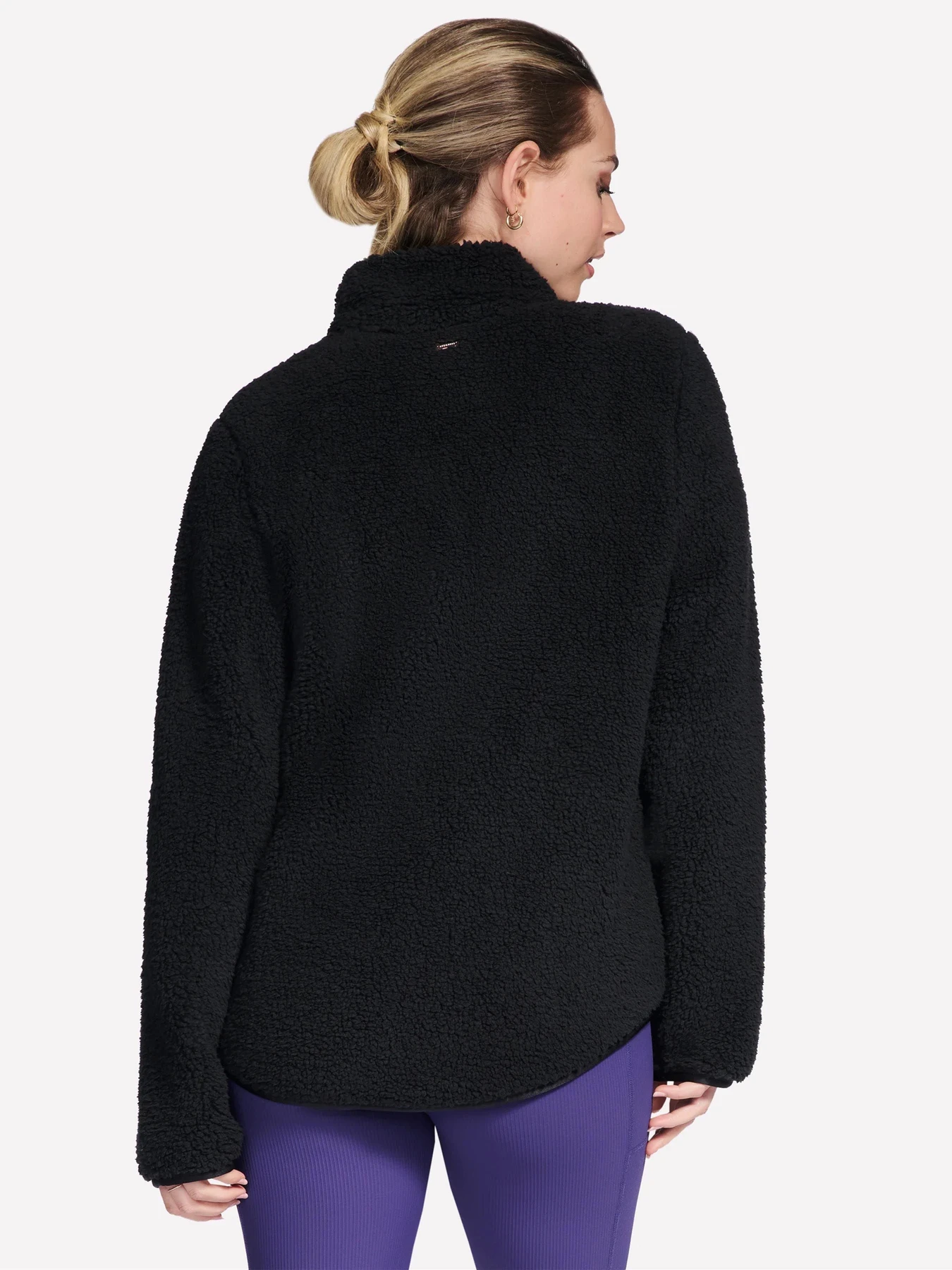 Худи и свитшоты Skechers SKECH-SHERPA TUNIC JACKET модель JA218 BLK Фото
