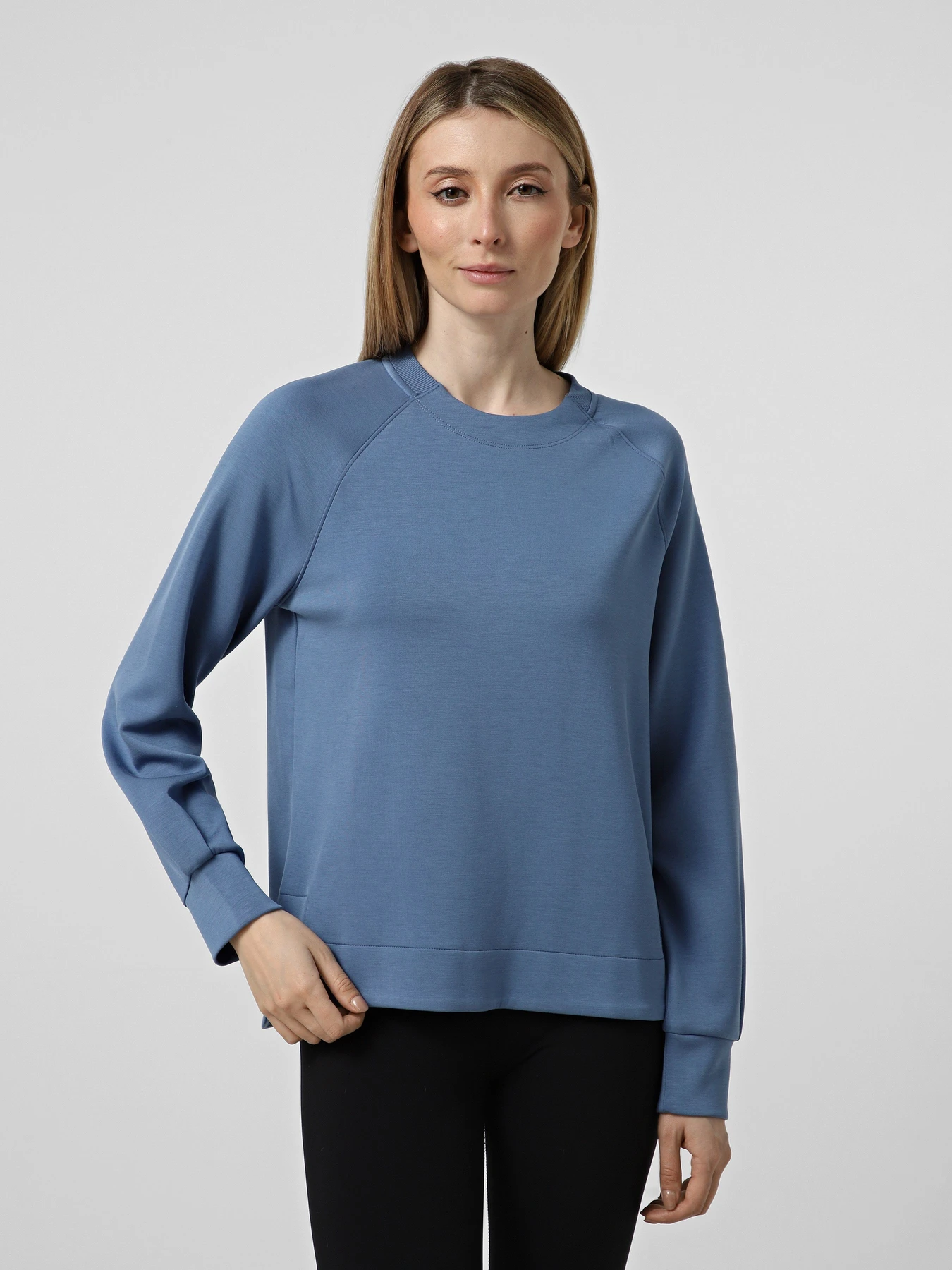 Худі та світшоти Skechers SKECHLUXE ELEVATE CREWNECK модель LT152 BLMV Фото