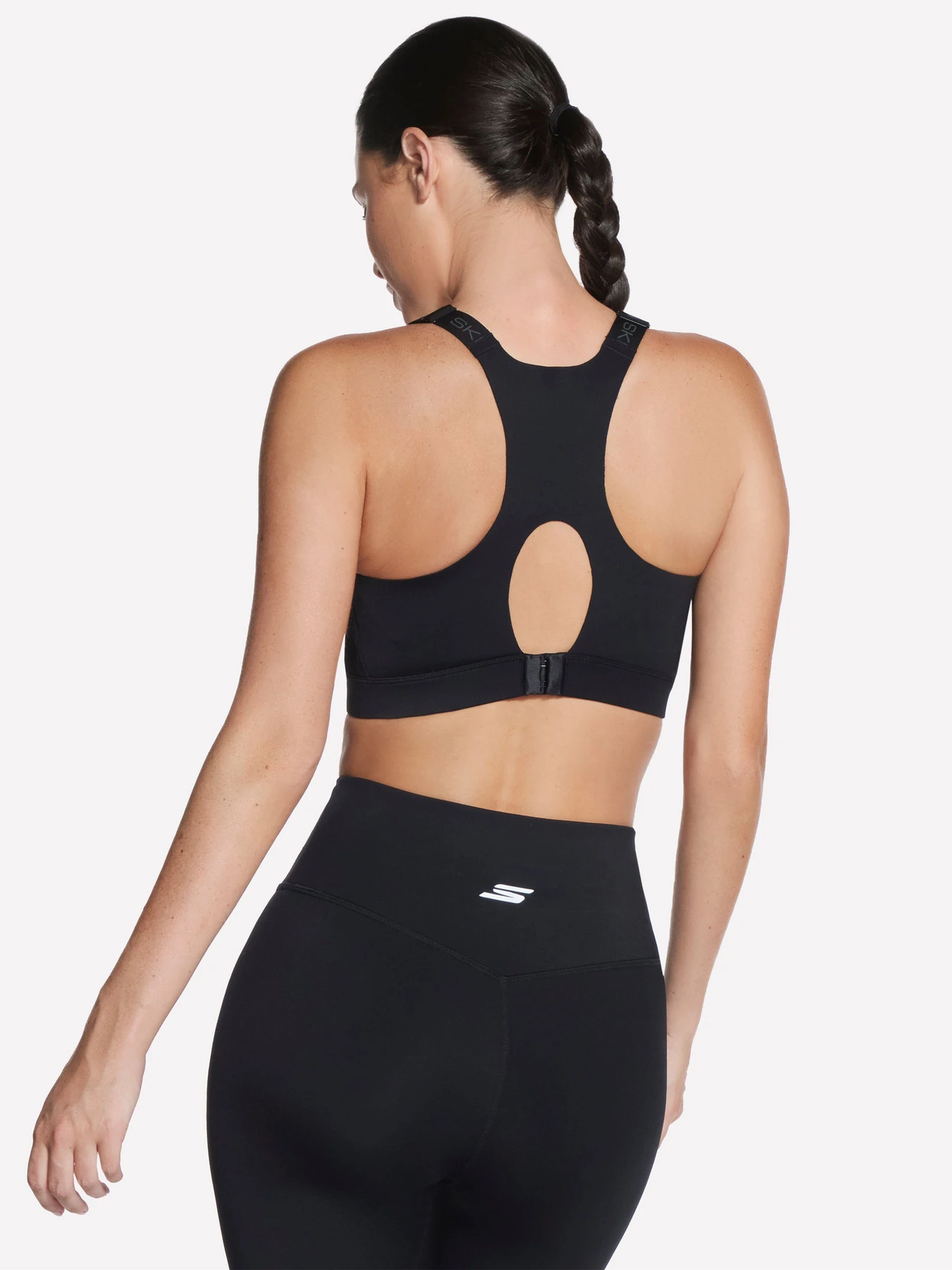 Футболки и поло Skechers SKECHERS TEMPO BRA модель BR57 BLK Футболки и поло Skechers SKECHERS TEMPO BRA модель BR57 BLK Фото