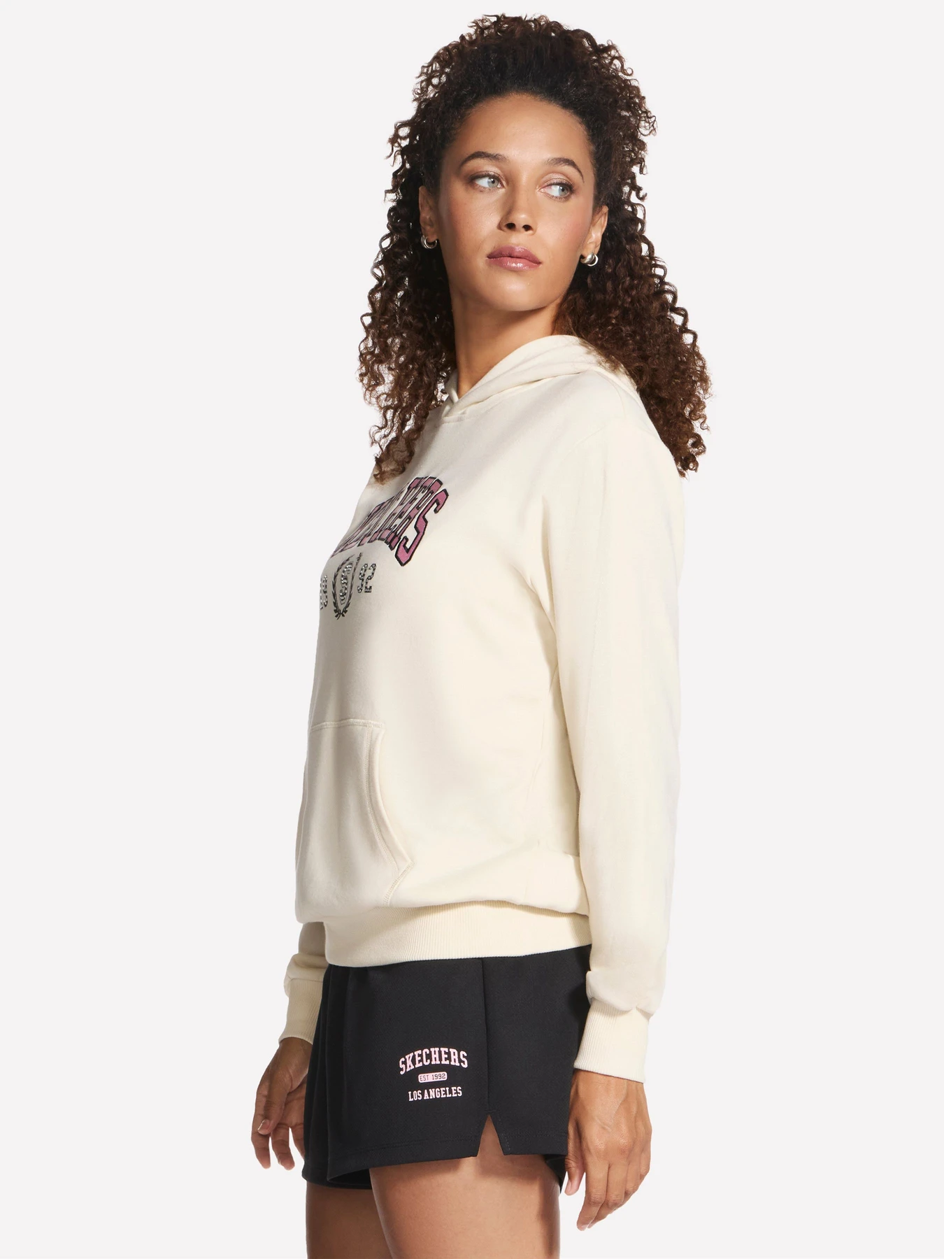 Худи и свитшоты Skechers SKECHERS STREET VARSITY HOODIE модель HD110 PBGY Худи и свитшоты Skechers SKECHERS STREET VARSITY HOODIE модель HD110 PBGY Фото