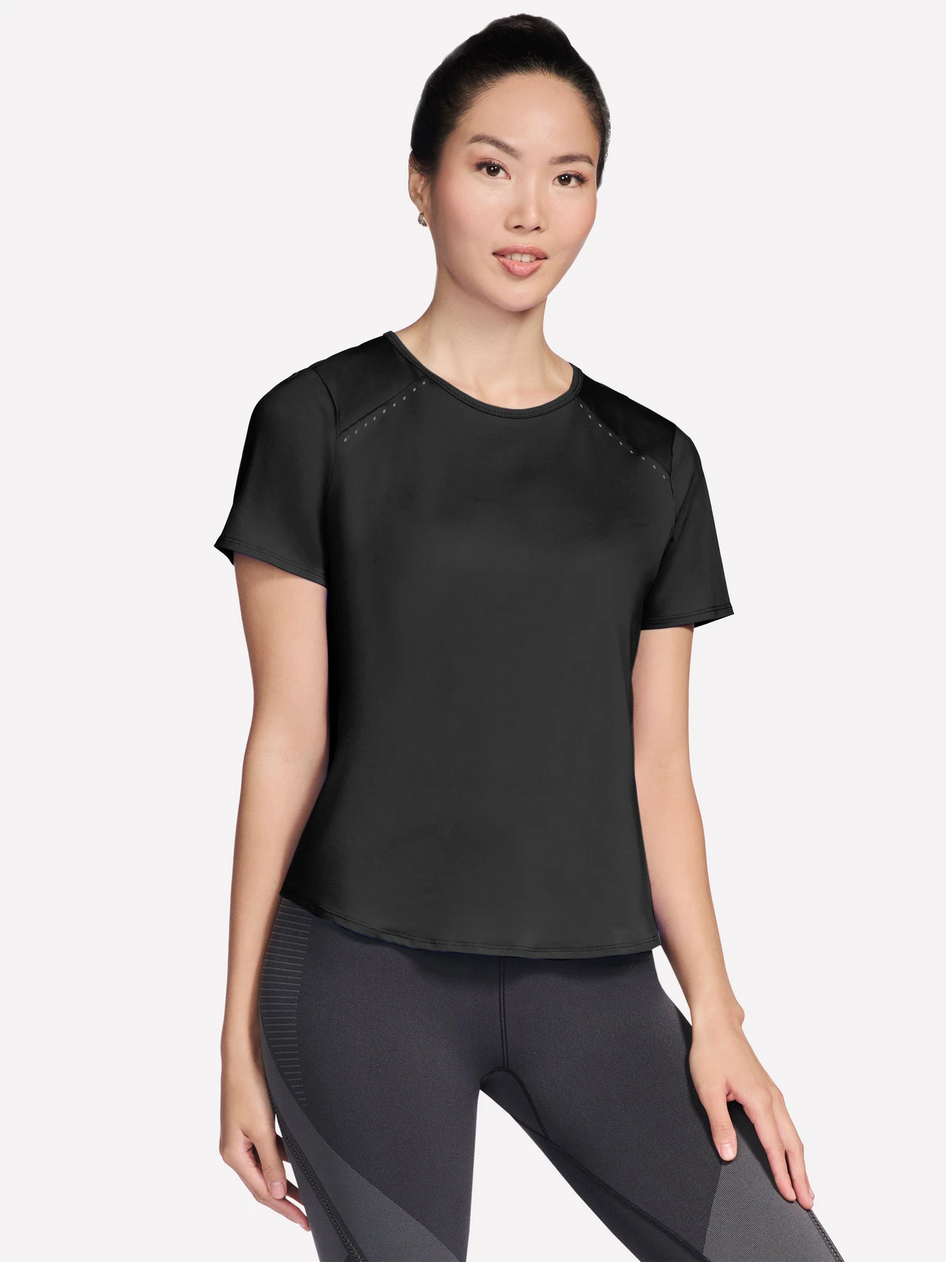 Футболки и поло Skechers STRIDE PERFORMANCE TEE модель TP162 BLK Фото