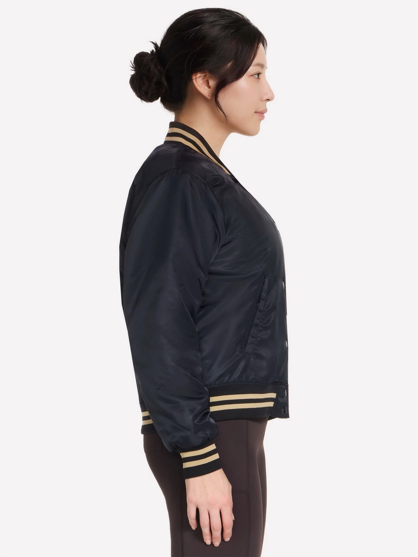 Куртки та дублянки Skechers SKECHERS RETRO BOMBER модель JA411 BLK Фото