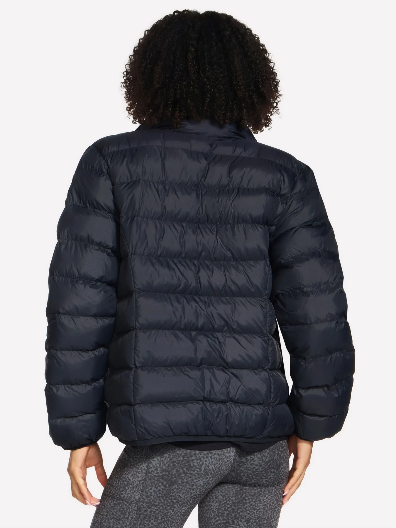 Куртки и дубленки Skechers SKECHERS COZY FIT JACKET модель JA503 BLK Куртки и дубленки Skechers SKECHERS COZY FIT JACKET модель JA503 BLK Фото