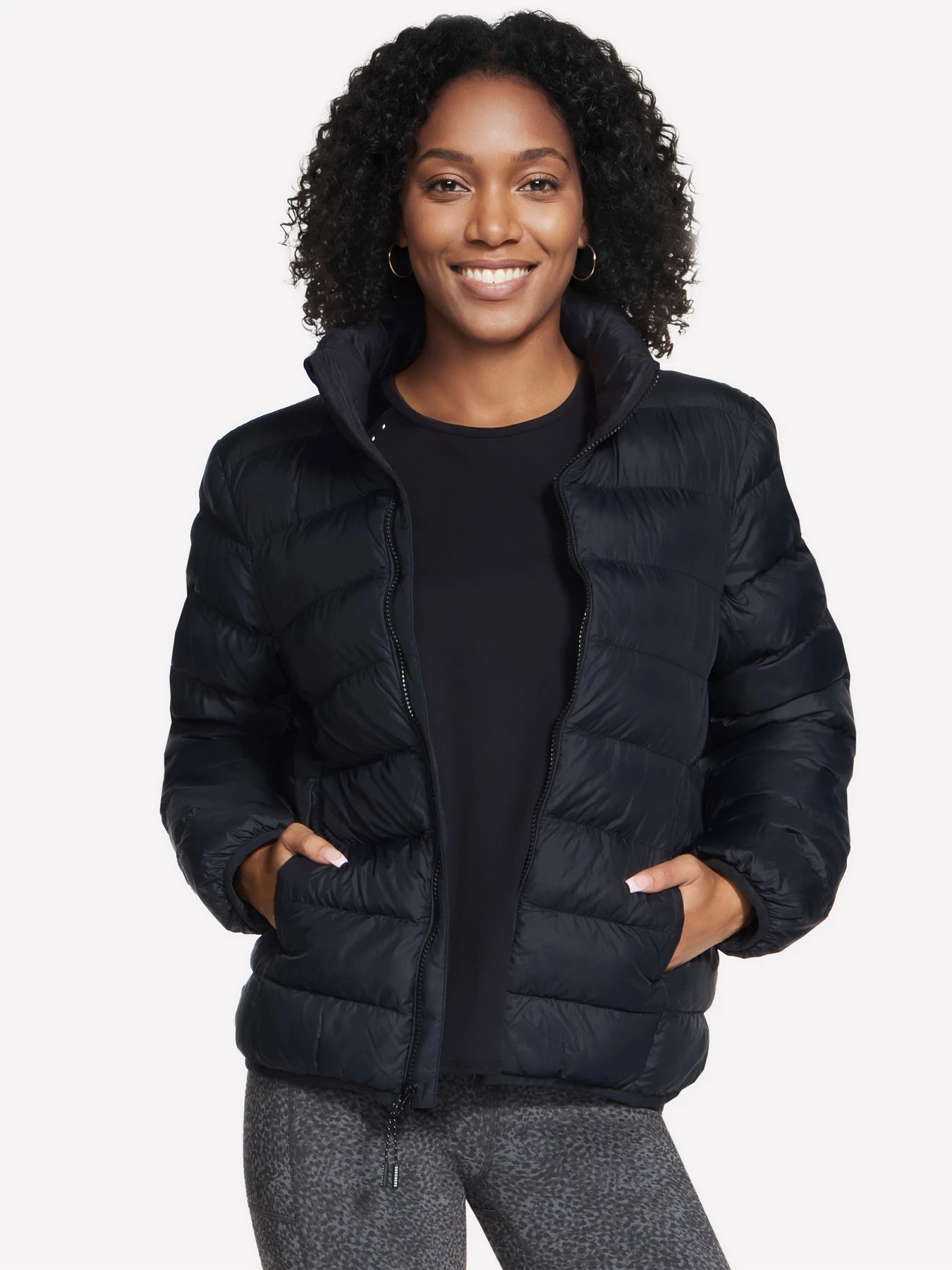 Куртки и дубленки Skechers SKECHERS COZY FIT JACKET модель JA503 BLK Куртки и дубленки Skechers SKECHERS COZY FIT JACKET модель JA503 BLK Фото