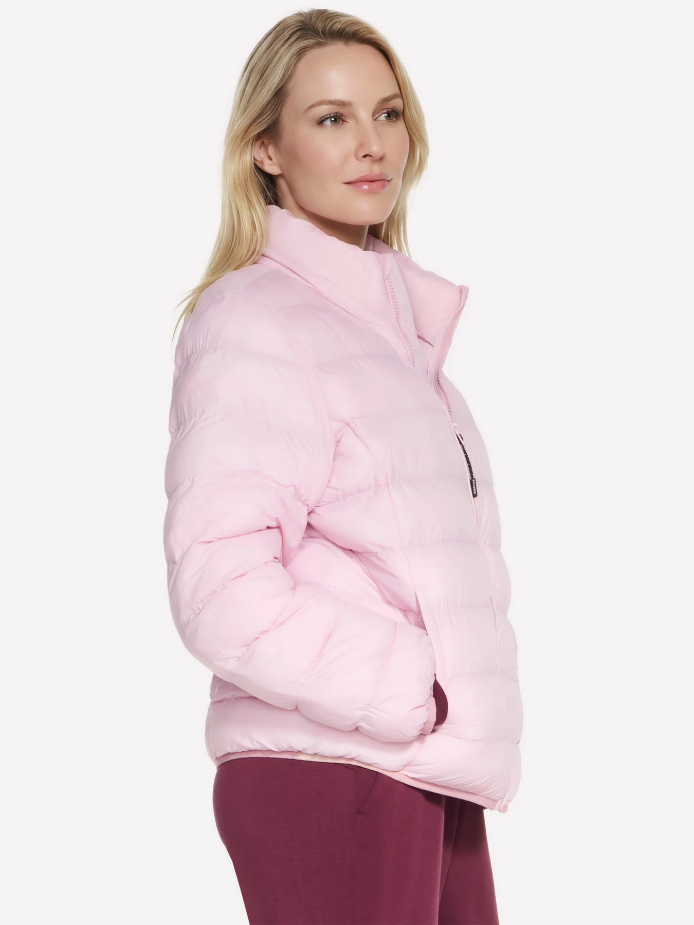 Куртки и дубленки Skechers SKECHERS COZY FIT JACKET модель JA503 LIL Куртки и дубленки Skechers SKECHERS COZY FIT JACKET модель JA503 LIL Фото