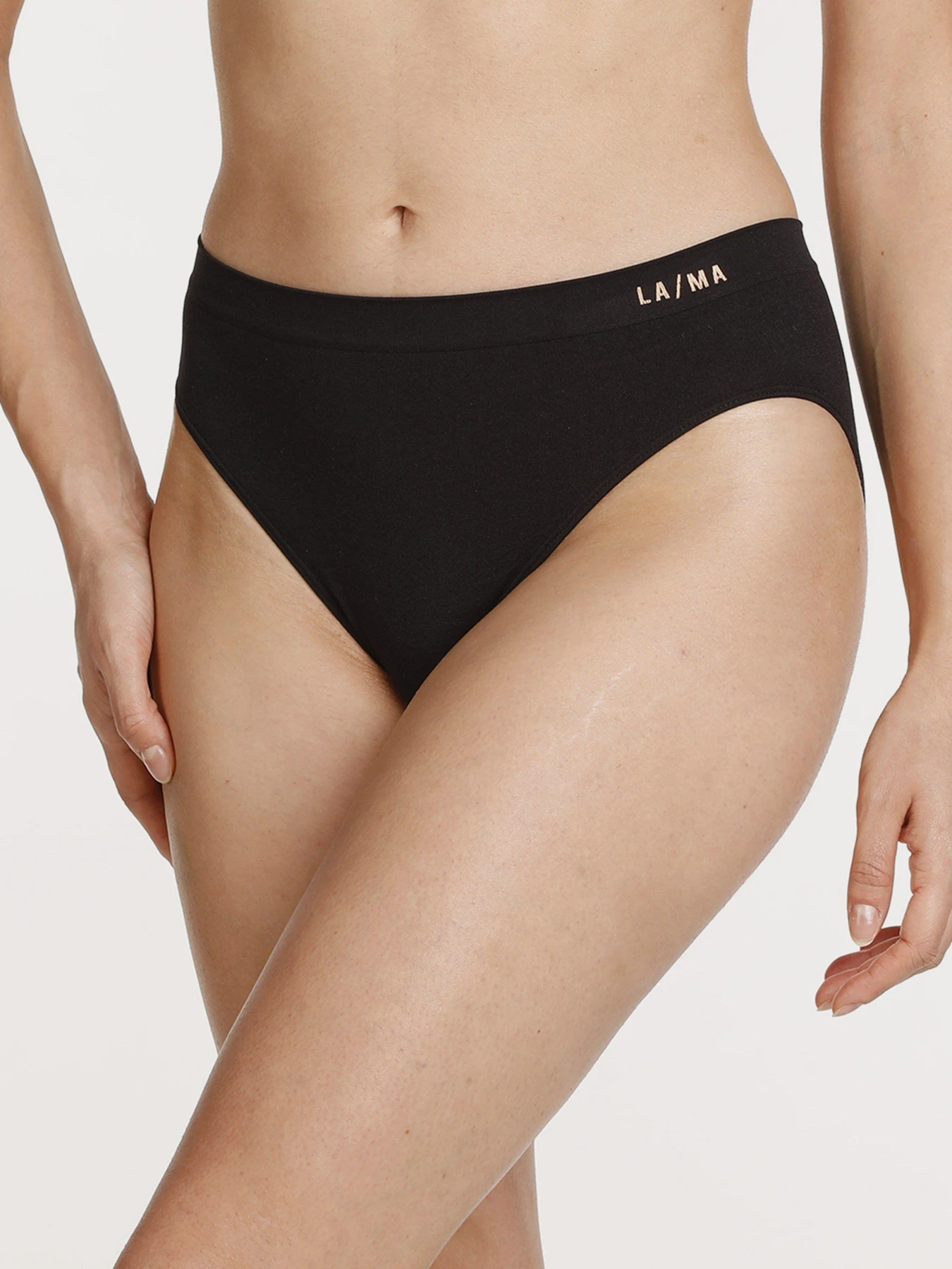 Нижня білизна Lama BEZ5000BI-02 Жіночі трусики-black модель BEZ5000BI-02 Жіночі трусики-black Нижня білизна Lama BEZ5000BI-02 Жіночі трусики-black модель BEZ5000BI-02 Жіночі трусики-black Фото