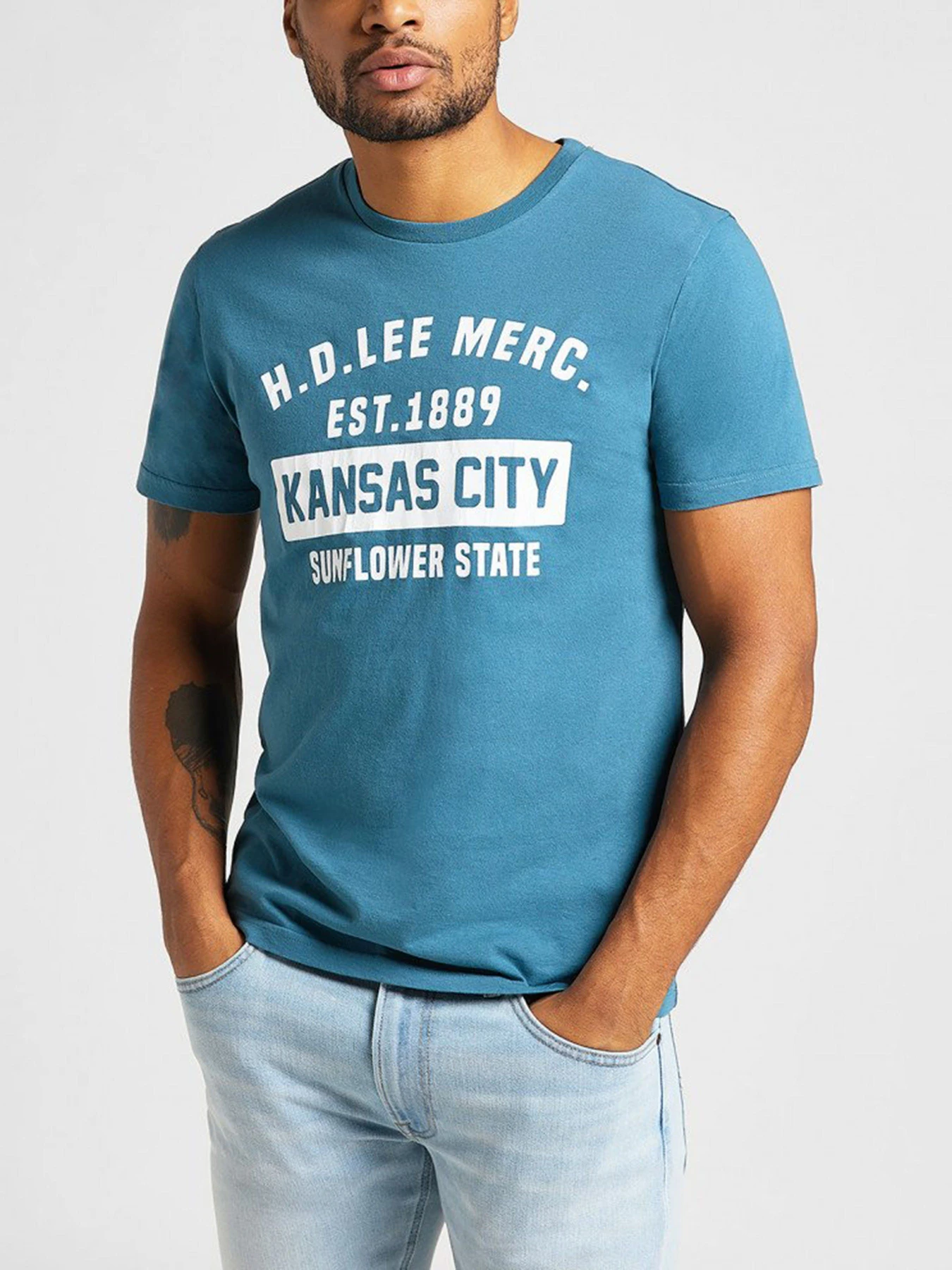 Футболки и поло Lee KANSAS CITY модель L60TFEQO Футболки и поло Lee KANSAS CITY модель L60TFEQO Фото