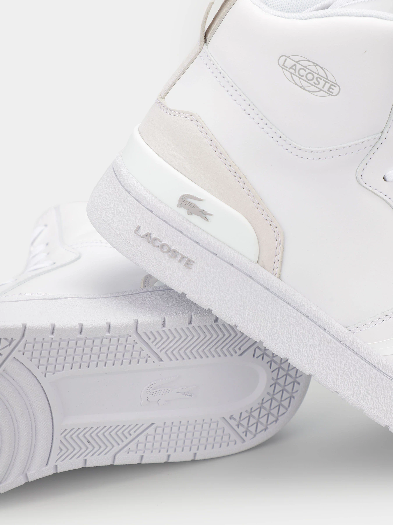 Кеди Lacoste L001 модель 746SMA003221G Кеди Lacoste L001 модель 746SMA003221G Фото