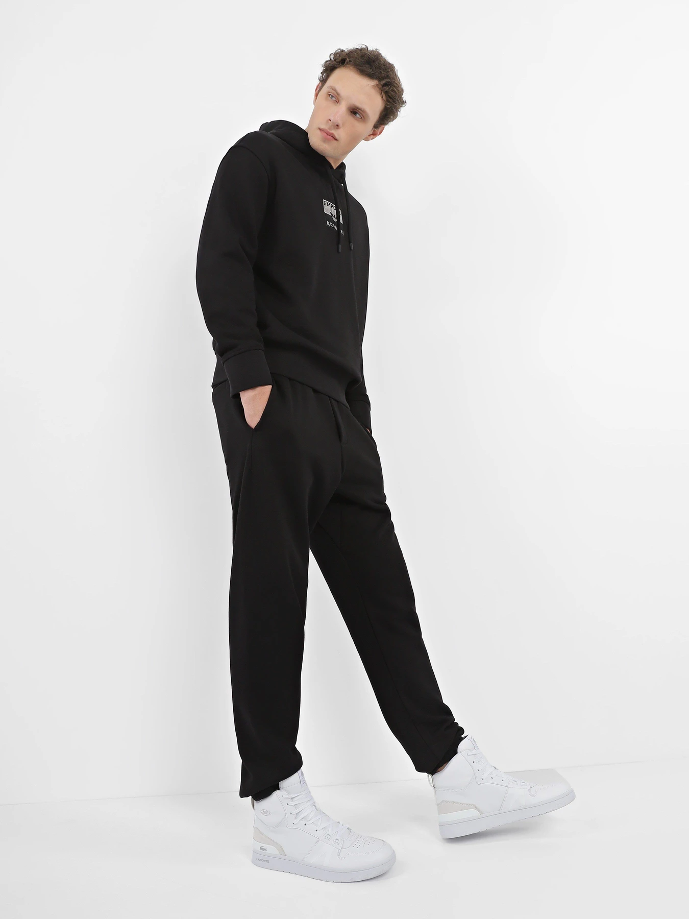 Кеди Lacoste L001 модель 746SMA003221G Кеди Lacoste L001 модель 746SMA003221G Фото