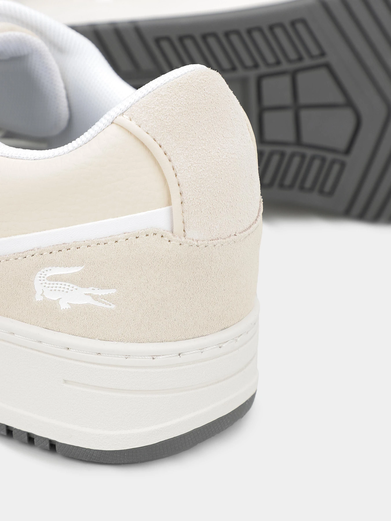 Кроссовки Lacoste L001 модель 747SMA00542B7 Кроссовки Lacoste L001 модель 747SMA00542B7 Фото