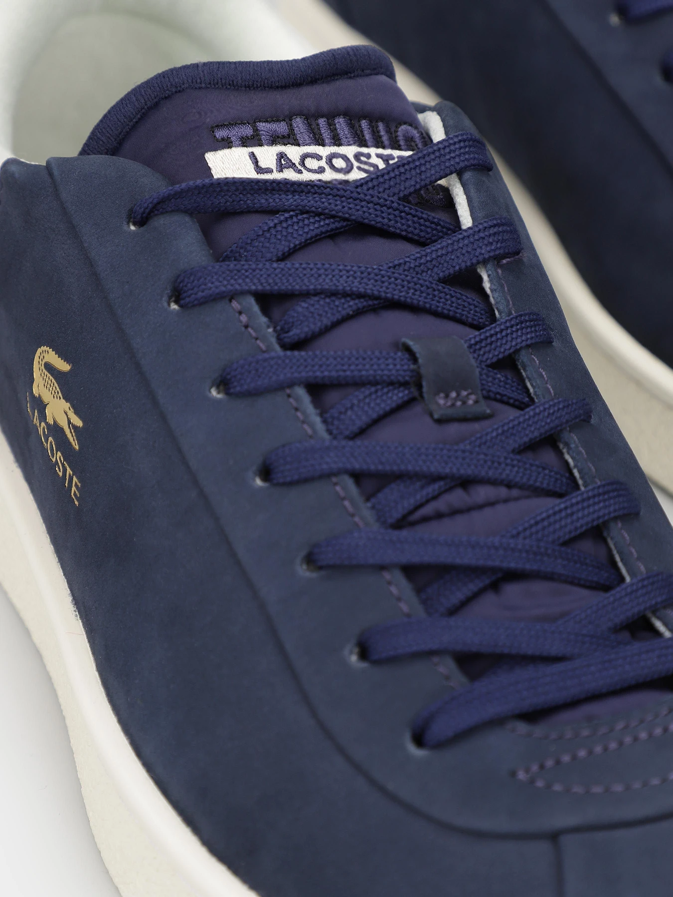 Кеды Lacoste BASESHOT модель 747SMA0040J18 Кеды Lacoste BASESHOT модель 747SMA0040J18 Фото