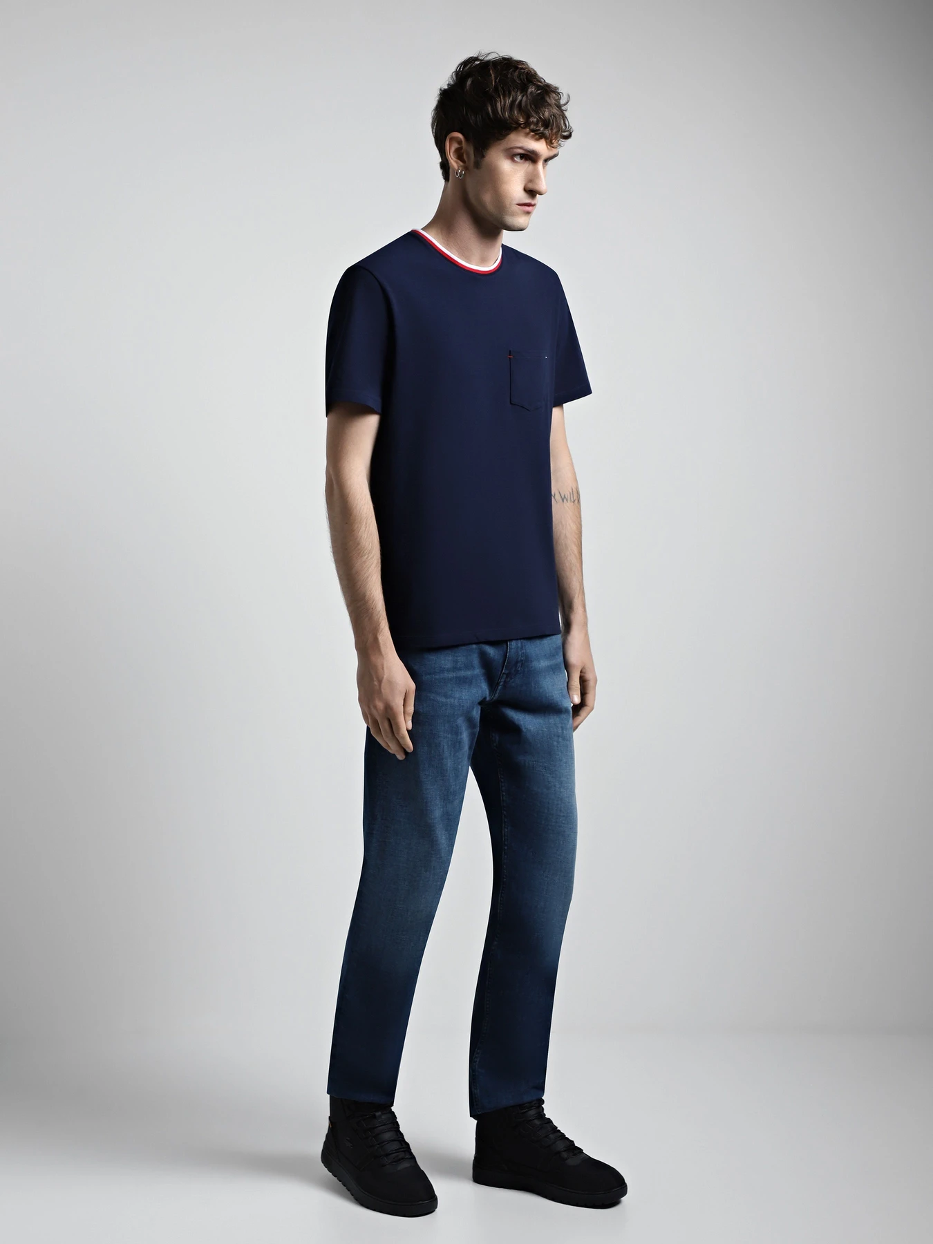 Кеди Lacoste T-CLIP WINTER MID модель 748SMA004002H Кеди Lacoste T-CLIP WINTER MID модель 748SMA004002H Фото