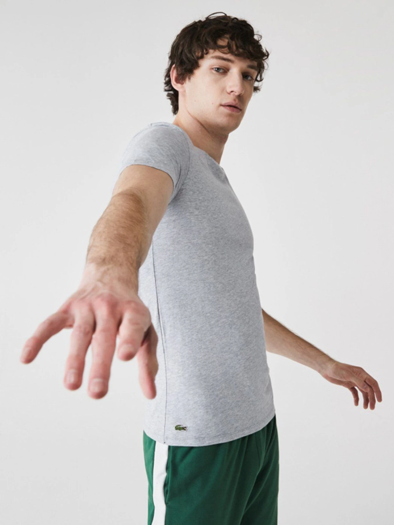 Футболки і поло Lacoste модель TH3321BXY Футболки і поло Lacoste модель TH3321BXY Фото