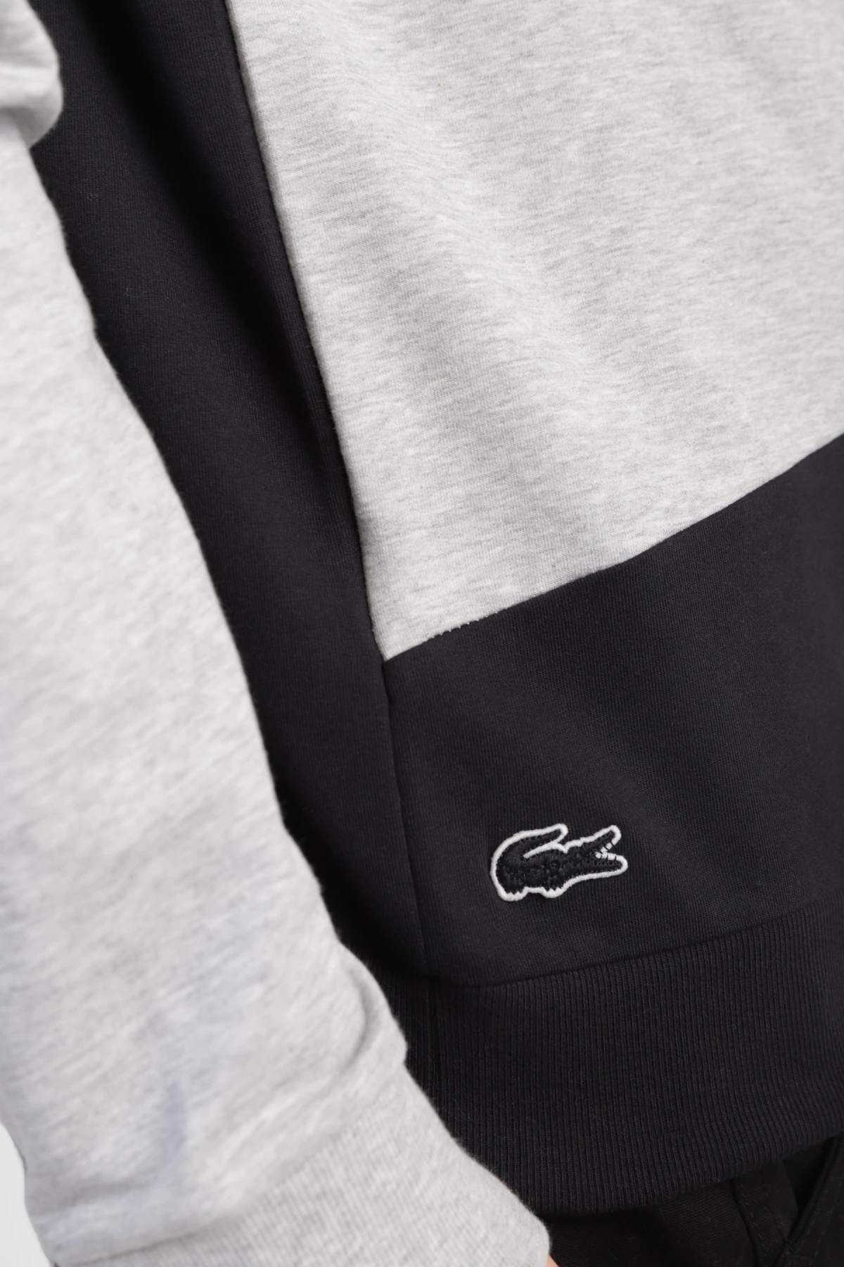 Худи и свитшоты Lacoste модель SH8024EJ7 Фото