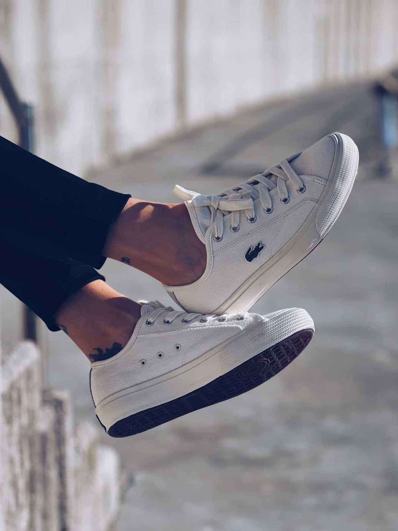 Кеды Lacoste BACKCOURT модель 747CFA000618C Фото