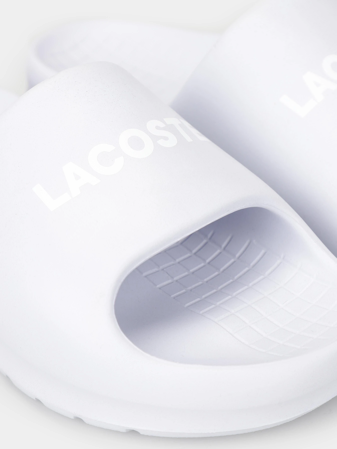 Шлёпанцы Lacoste W SERVE SLIDE 2.0 модель 747CFA0020LB2 Шлёпанцы Lacoste W SERVE SLIDE 2.0 модель 747CFA0020LB2 Фото