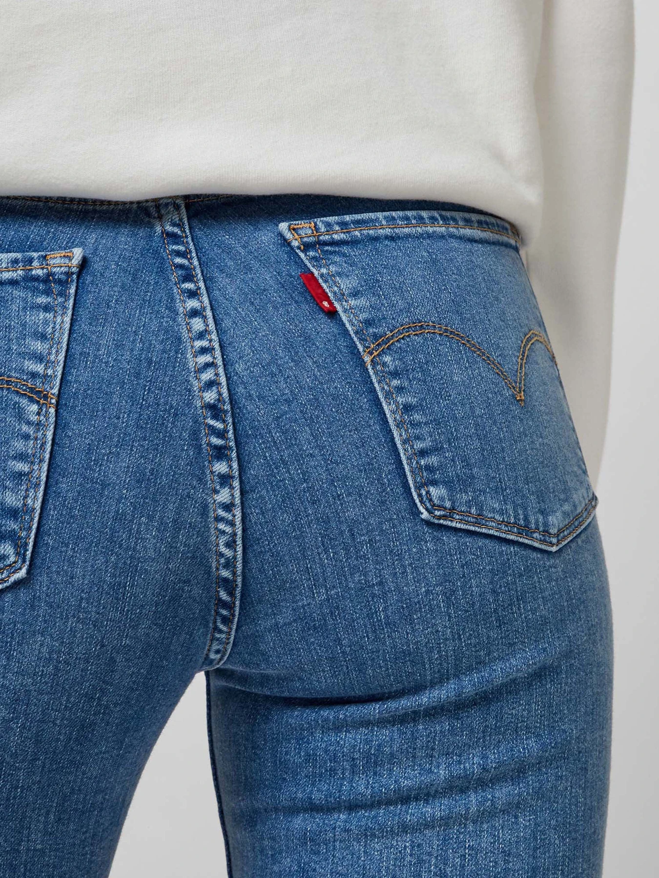 Джинсы Levi's 721 High Rise Skinny Dont Be Extra модель 18882;0468 Джинсы Levi's 721 High Rise Skinny Dont Be Extra модель 18882;0468 Фото
