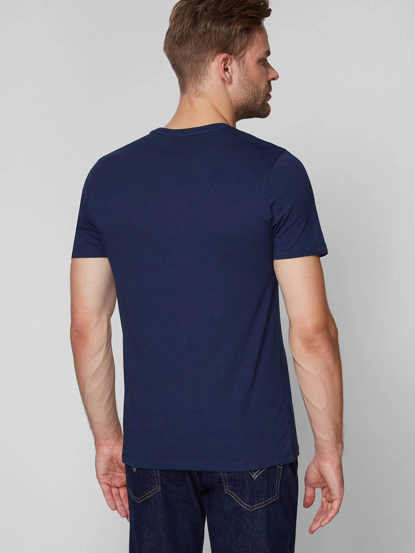 Футболки и поло Levi's Slim 2pk Crewneck 1 2 Pack Slim Crew Dr модель 79541;0002 Футболки и поло Levi's Slim 2pk Crewneck 1 2 Pack Slim Crew Dr модель 79541;0002 Фото