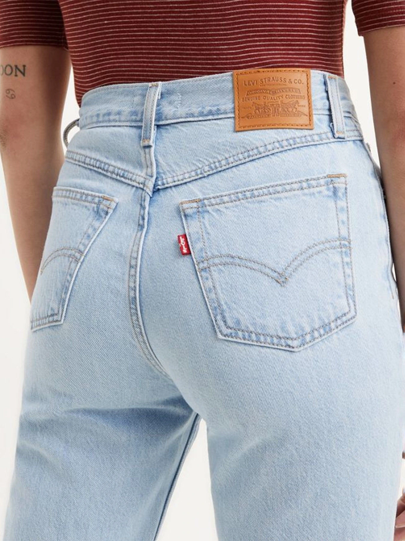 Джинсы Levi's 80s Mom Light Sugar модель A3506;0003 Джинсы Levi's 80s Mom Light Sugar модель A3506;0003 Фото