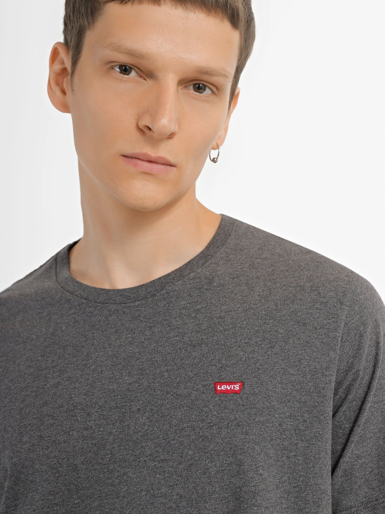 Футболки і поло Levi's модель 56605;0149 Футболки і поло Levi's модель 56605;0149 Фото