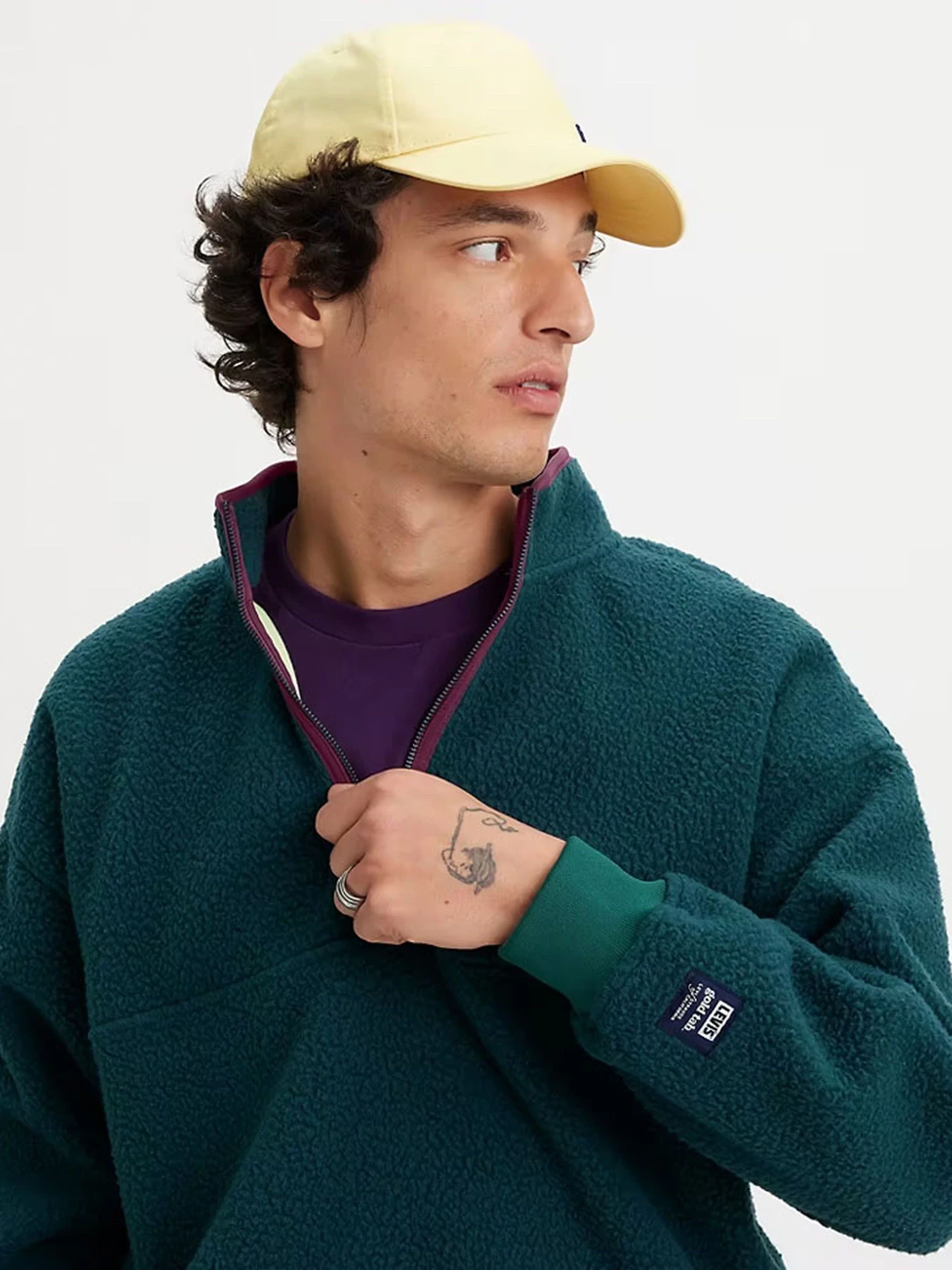 Худи и свитшоты Levi's Shoreline Half Zip модель A5688;0001 Худи и свитшоты Levi's Shoreline Half Zip модель A5688;0001 Фото