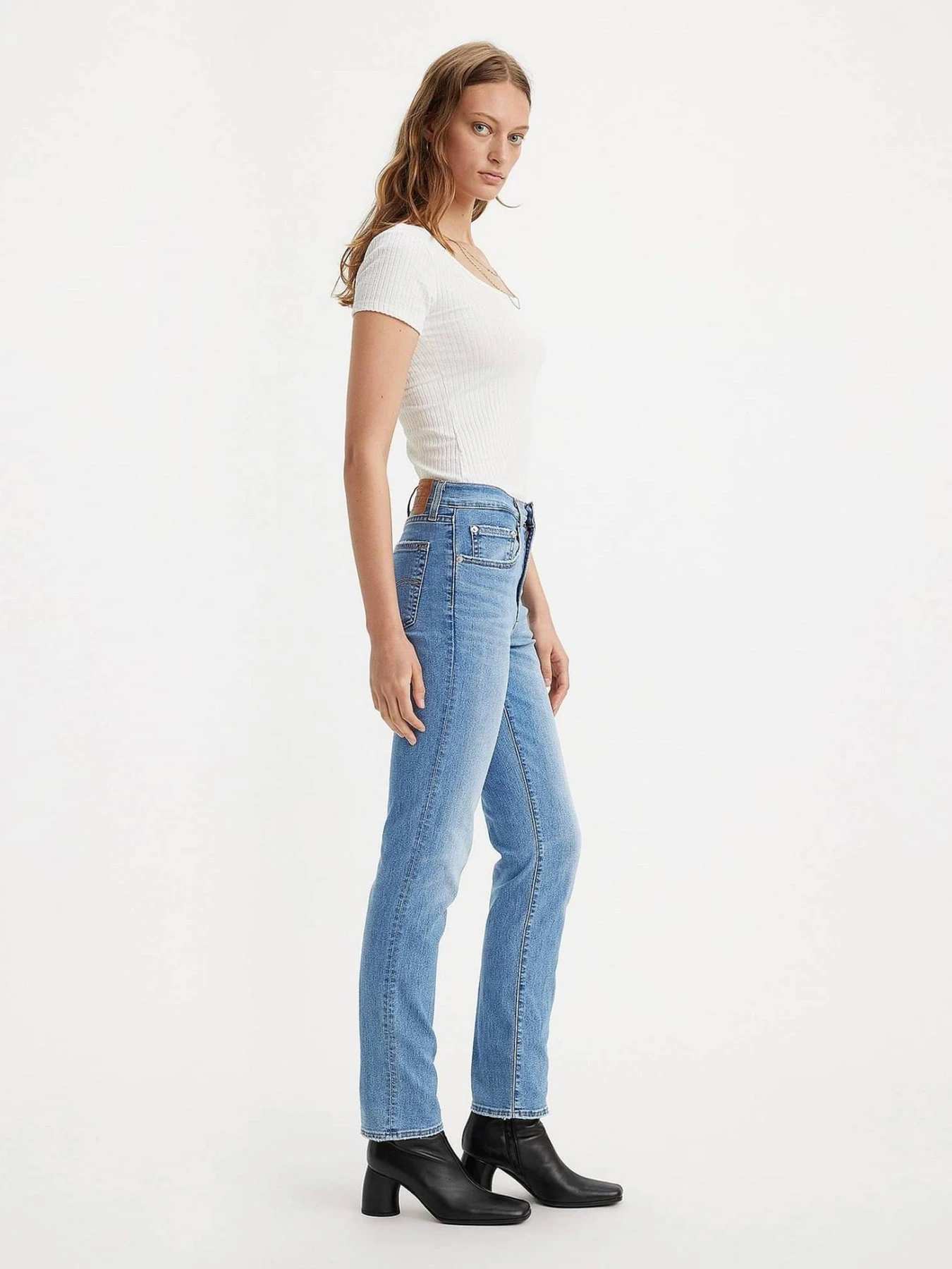 Джинсы Levi's 724 High Rise Straight Cool Jo модель 18883;0269 Джинсы Levi's 724 High Rise Straight Cool Jo модель 18883;0269 Фото