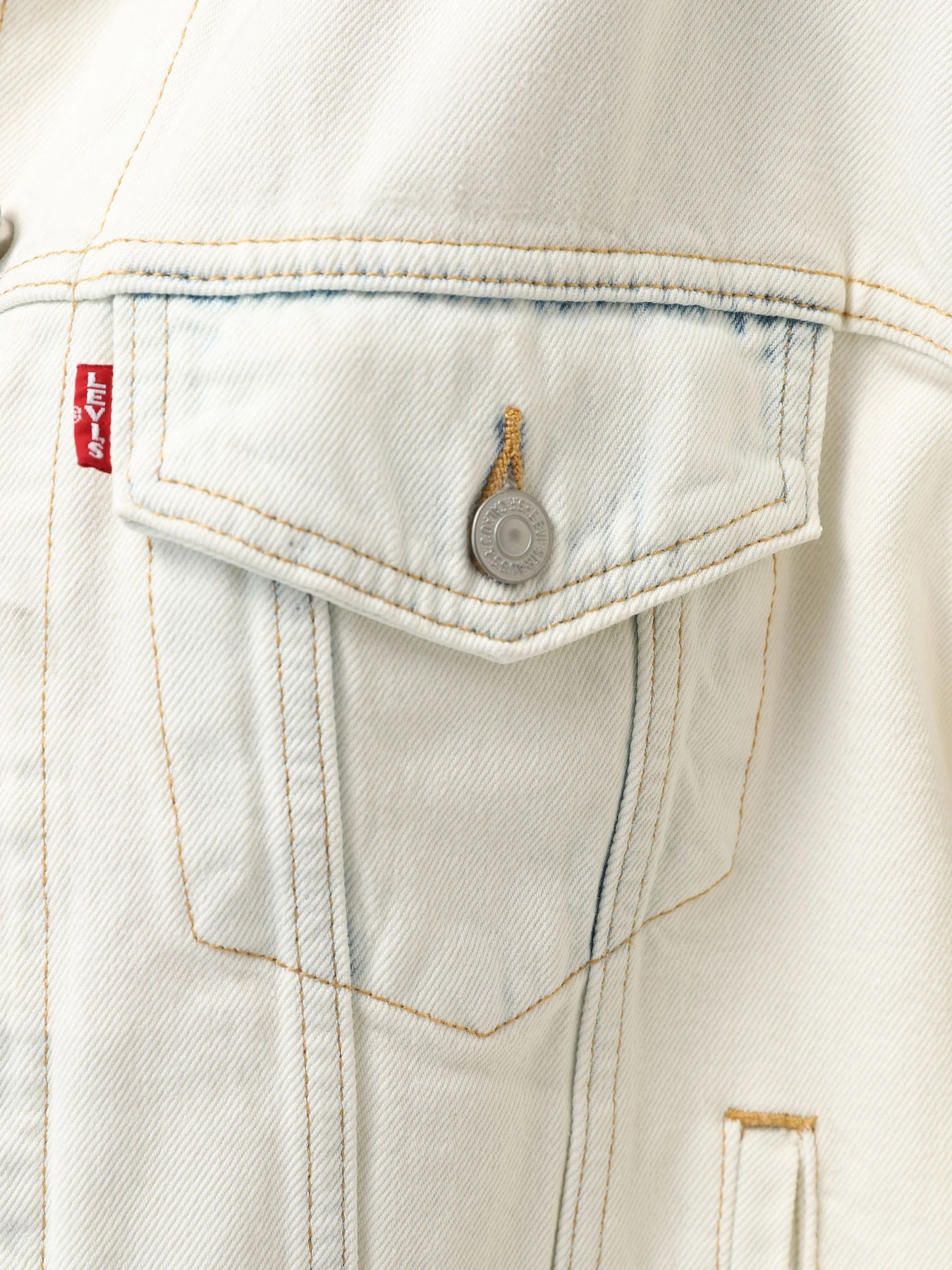 Куртки та дублянки Levi's 90S Trucker Snow Pic Trucker модель A1743;0051 Фото
