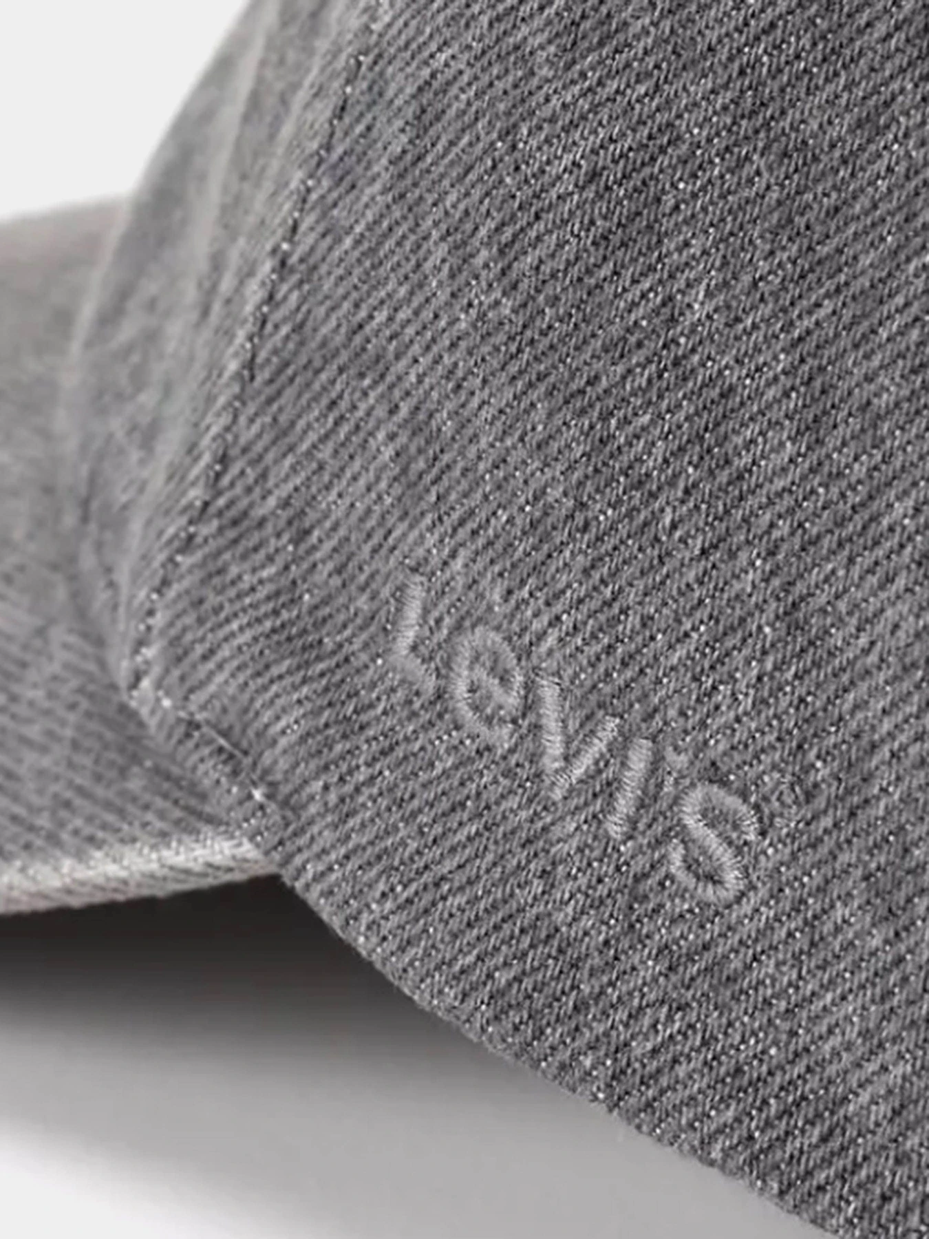 Шапки та кепки Levi's модель 235285;84.56 Шапки та кепки Levi's модель 235285;84.56 Фото