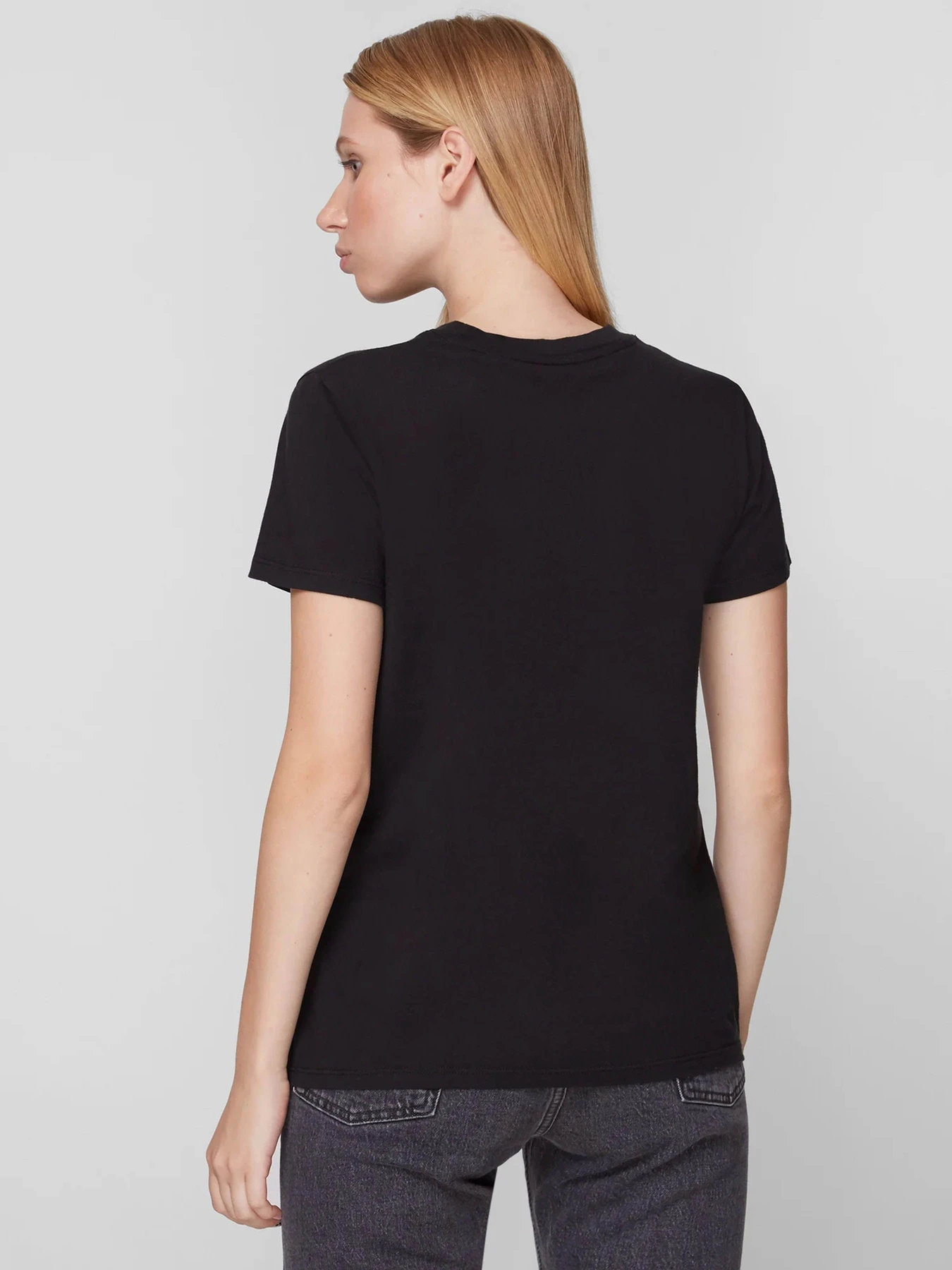 Футболки і поло Levi's модель 39185;0008 Футболки і поло Levi's модель 39185;0008 Фото