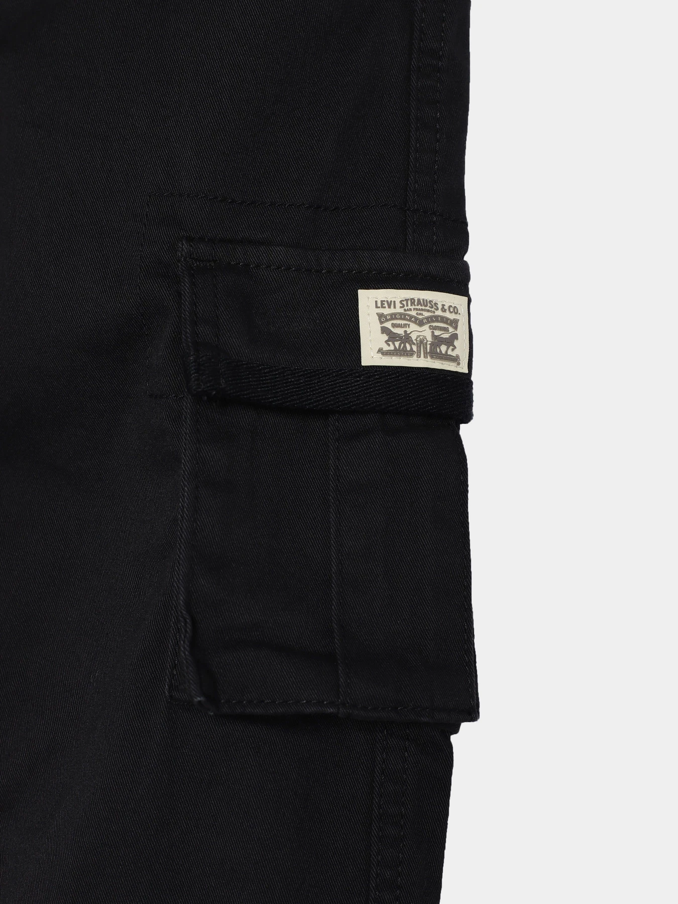 Брюки Levi's модель 8EL211-G52 Брюки Levi's модель 8EL211-G52 Фото