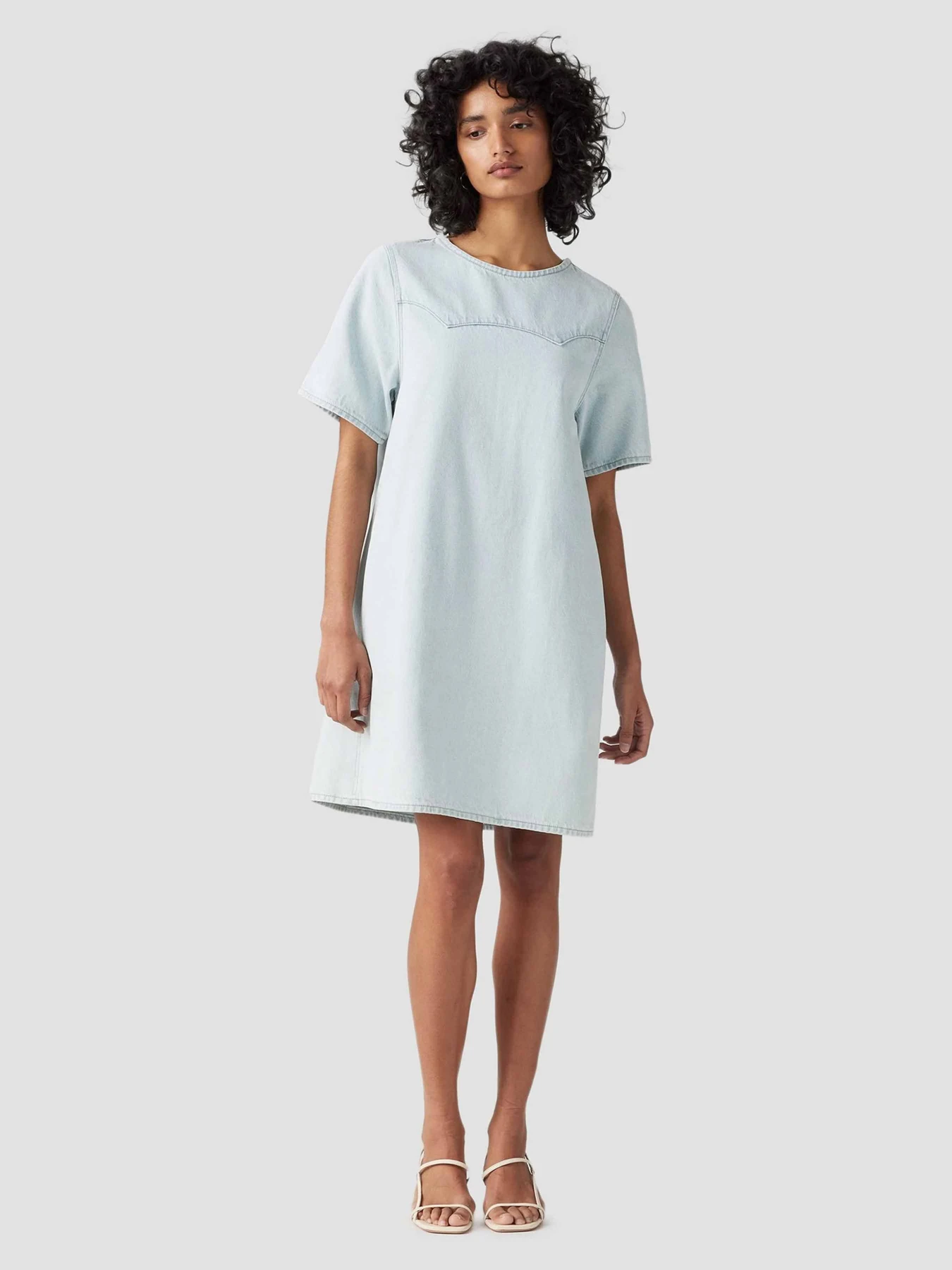 Сукні Levi's модель 001WD;0000 Фото