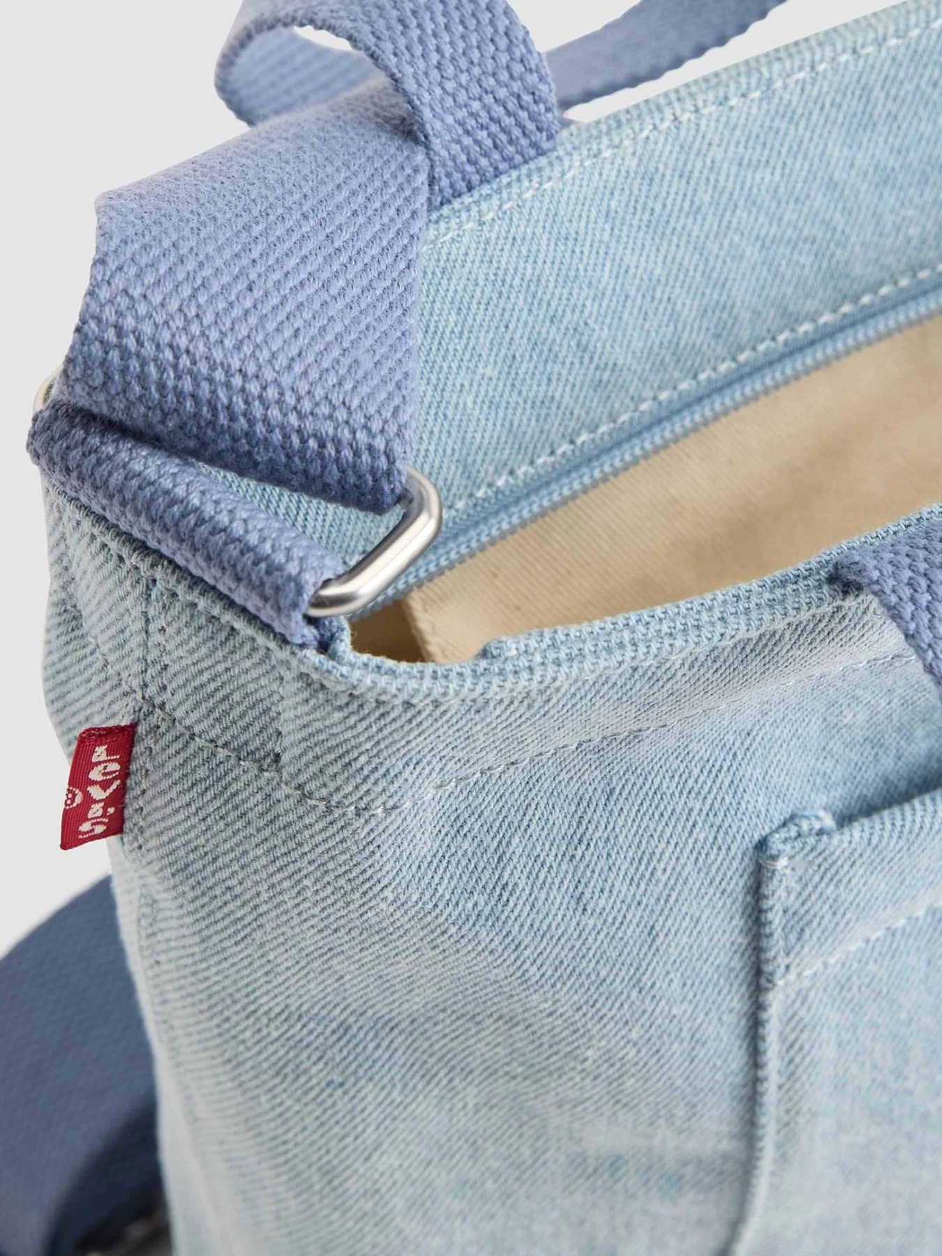 Сумки Levi's модель D7561;0036 Сумки Levi's модель D7561;0036 Фото