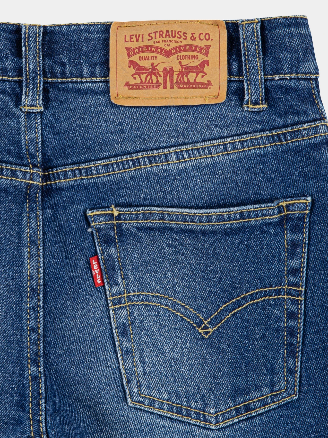 Джинсы Levi's LVB 512 SLIM модель 9EF521-M5O Джинсы Levi's LVB 512 SLIM модель 9EF521-M5O Фото