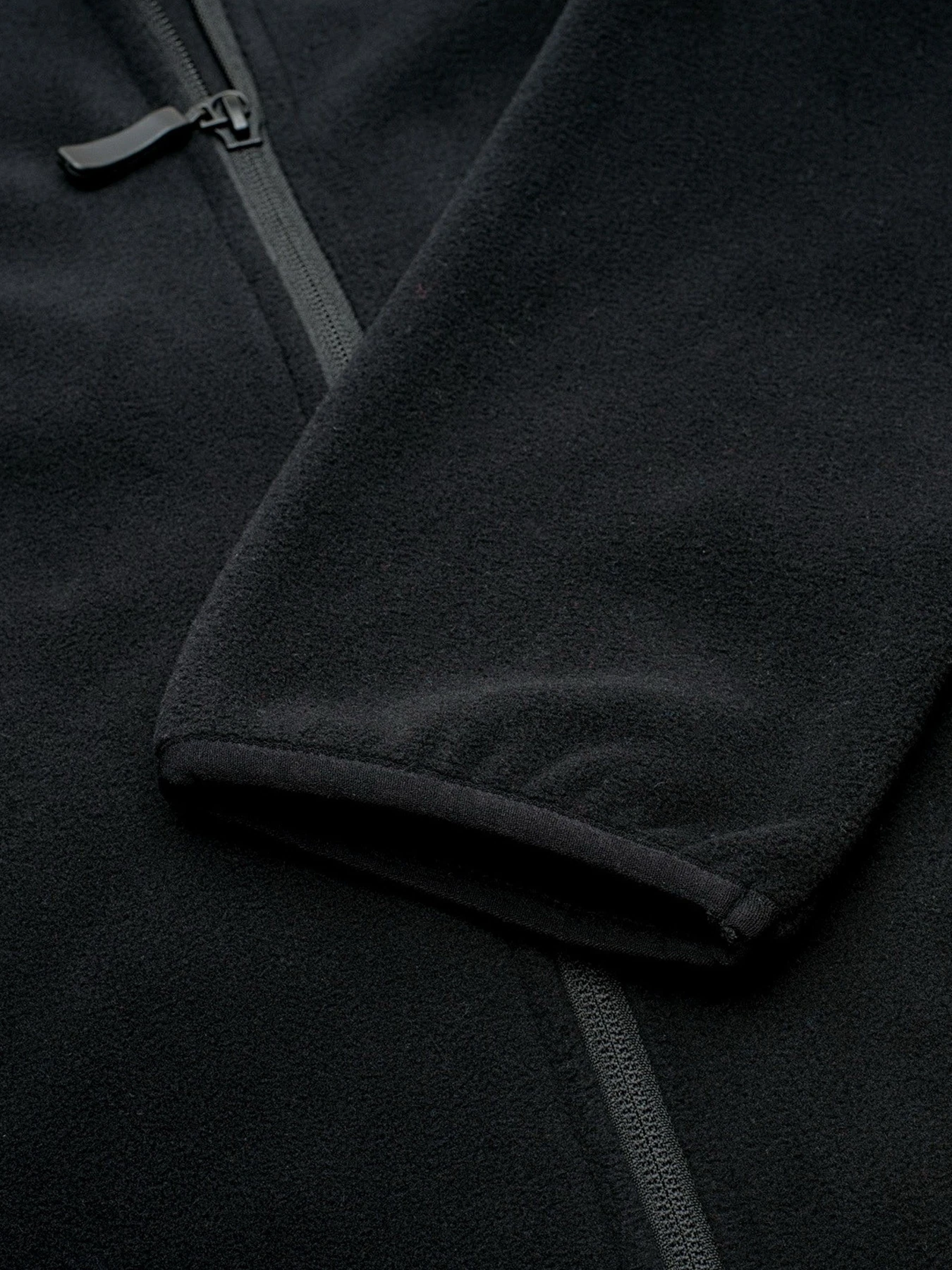 Худі та світшоти Magnum модель MAGNUM ESSENTIAL FLEECE-BLACK Худі та світшоти Magnum модель MAGNUM ESSENTIAL FLEECE-BLACK Фото