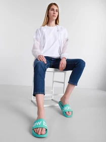 Шлёпанцы New Balance 200 модель SWF200T1 Фото