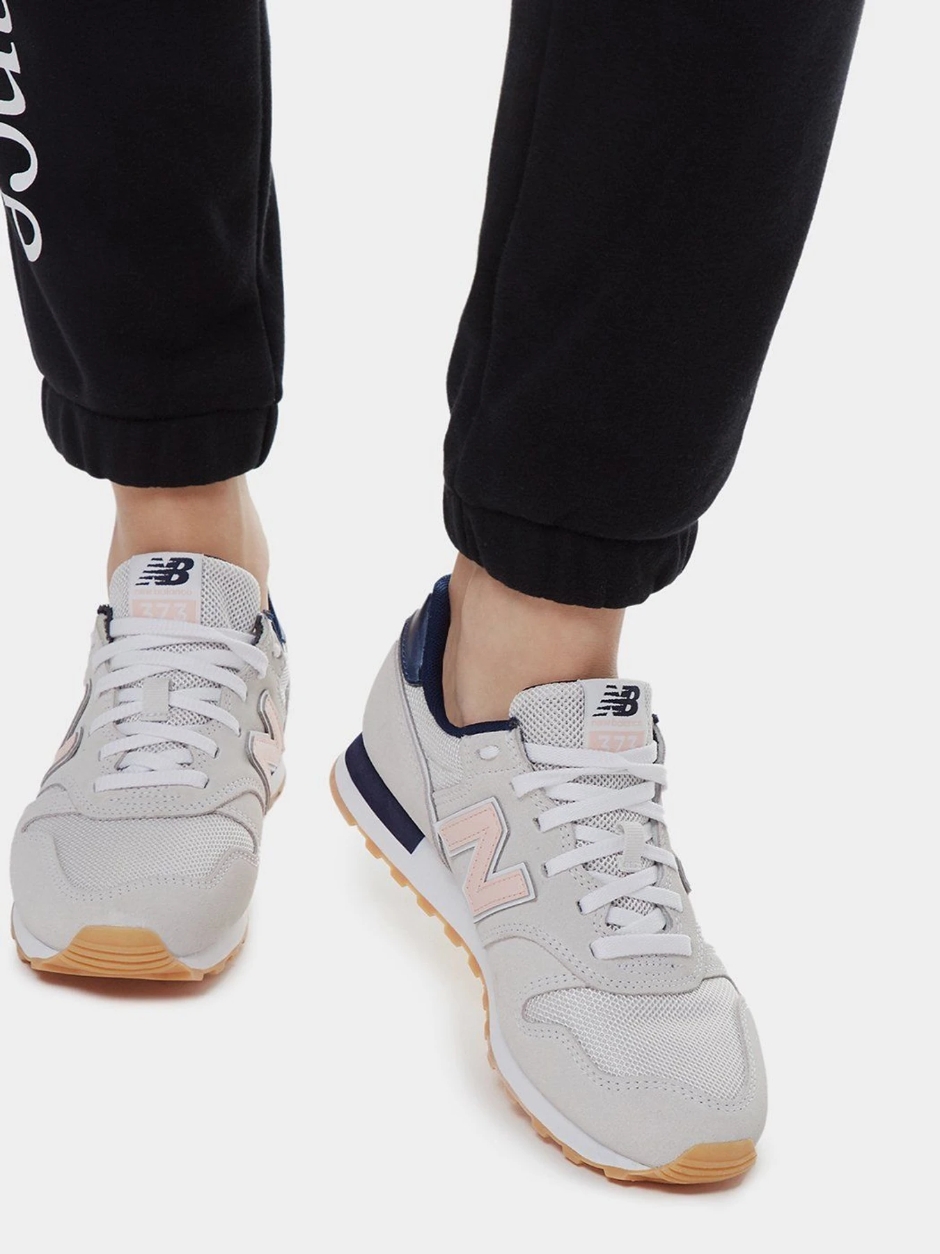 Кроссовки New Balance 373 модель WL373PN2 Фото
