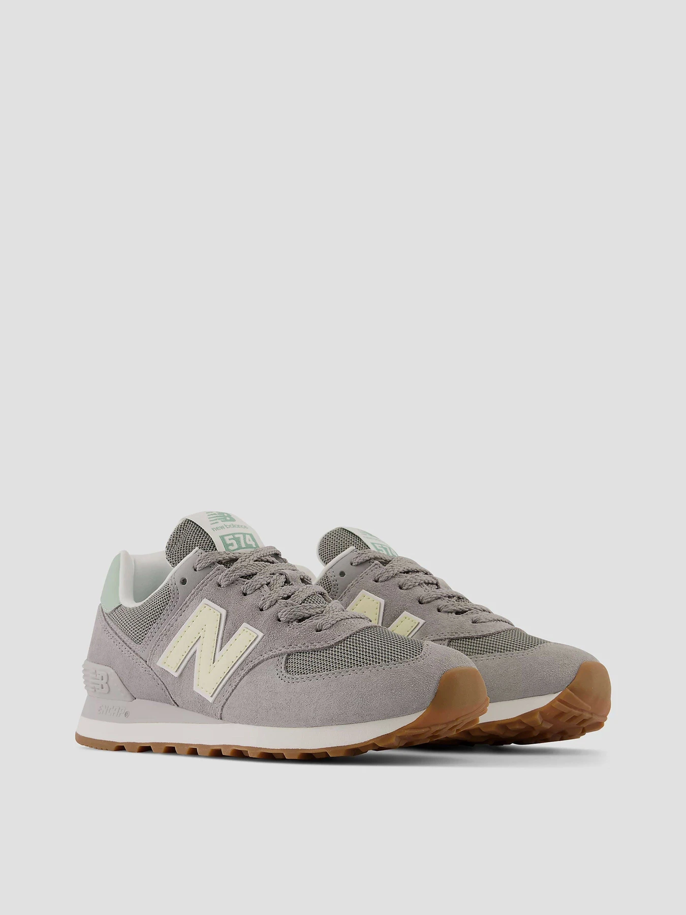 Кросівки New Balance 574 модель WL574RB Фото