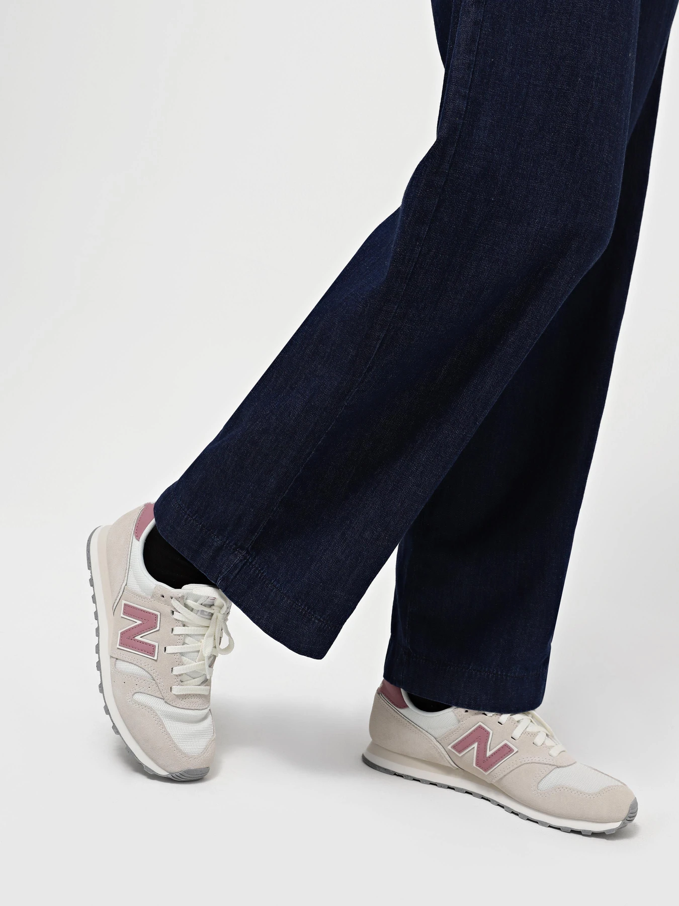 Кроссовки New Balance 373 модель WL373OK2 Фото