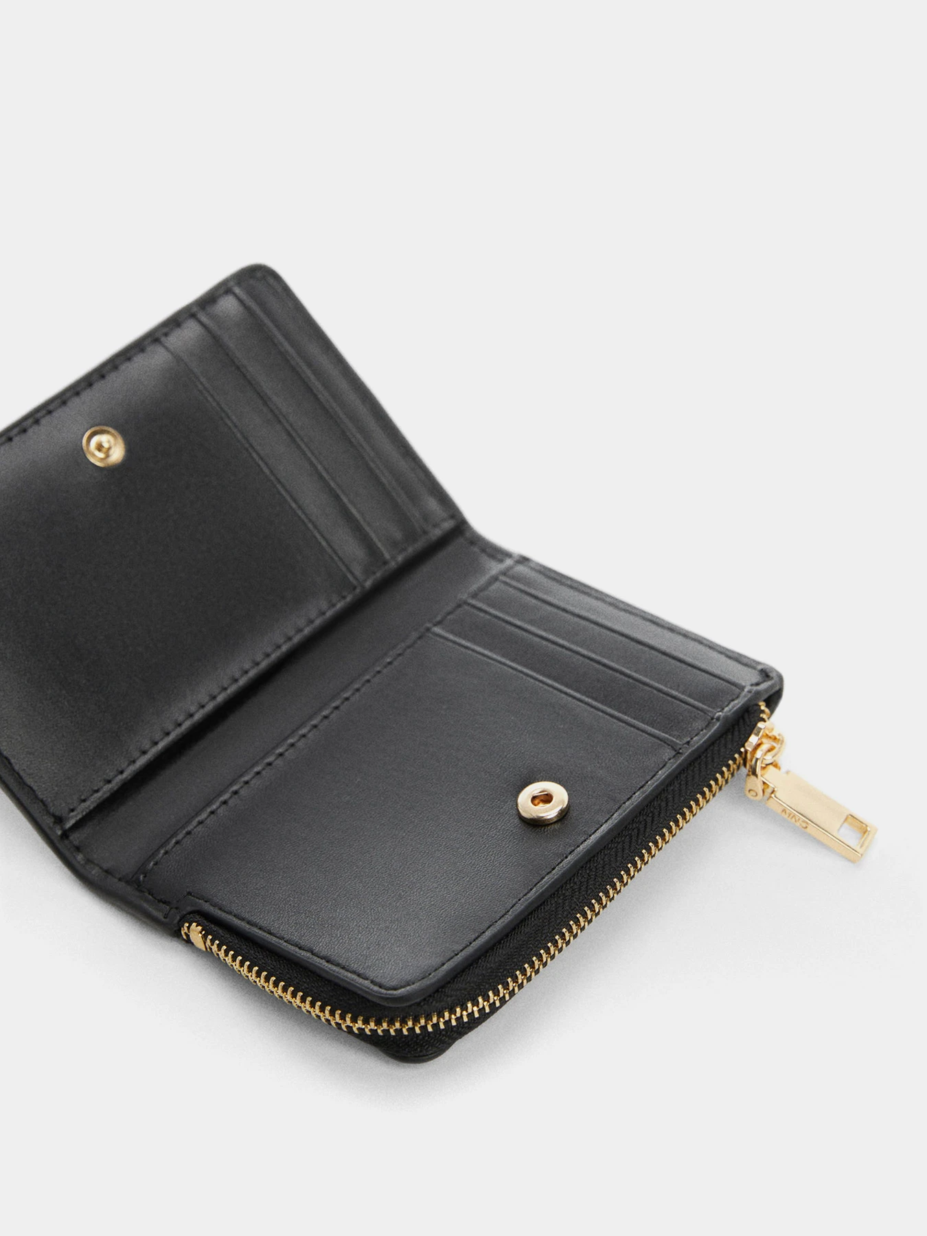 Кошельки MANGO модель 67067919_99 Кошельки MANGO модель 67067919_99 Фото