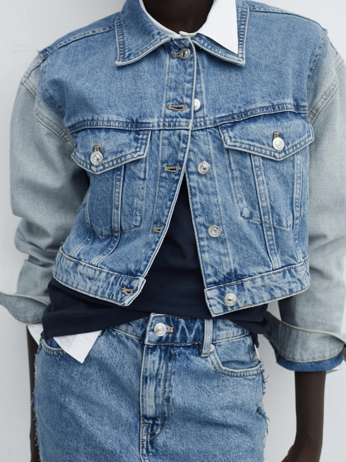 Куртки и дубленки MANGO OLIVIA модель 67066320_TM Фото