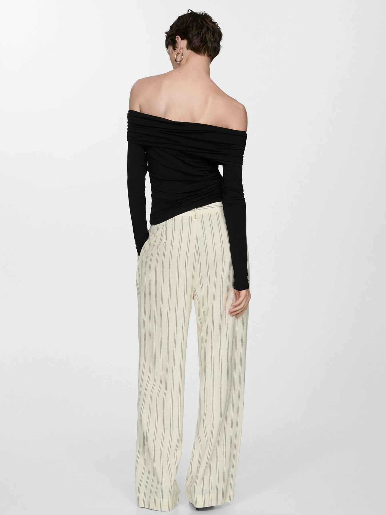 Худи и свитшоты MANGO BARDOT модель 67007971_99 Худи и свитшоты MANGO BARDOT модель 67007971_99 Фото