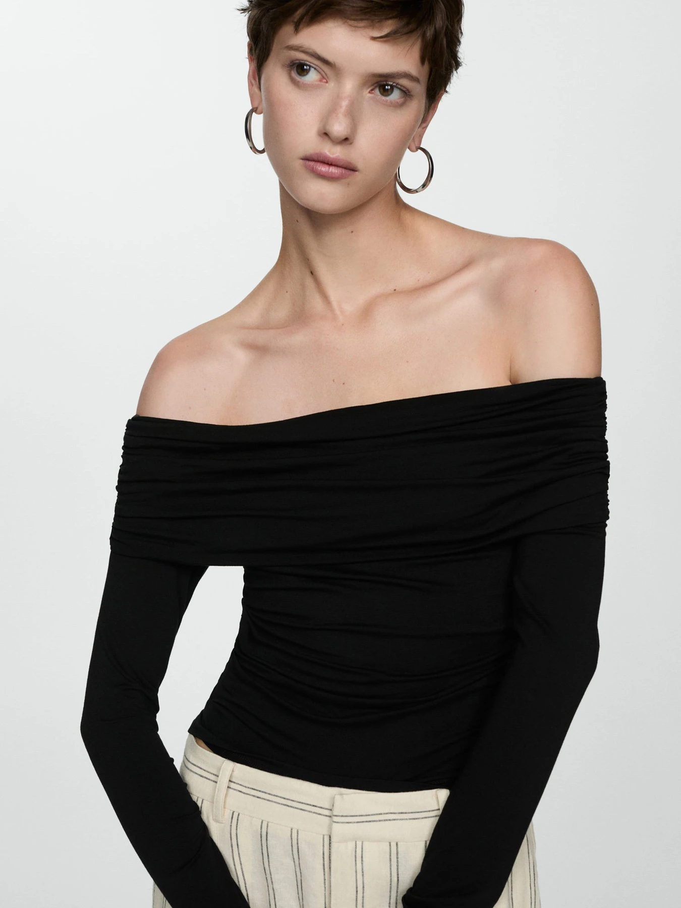 Худи и свитшоты MANGO BARDOT модель 67007971_99 Худи и свитшоты MANGO BARDOT модель 67007971_99 Фото