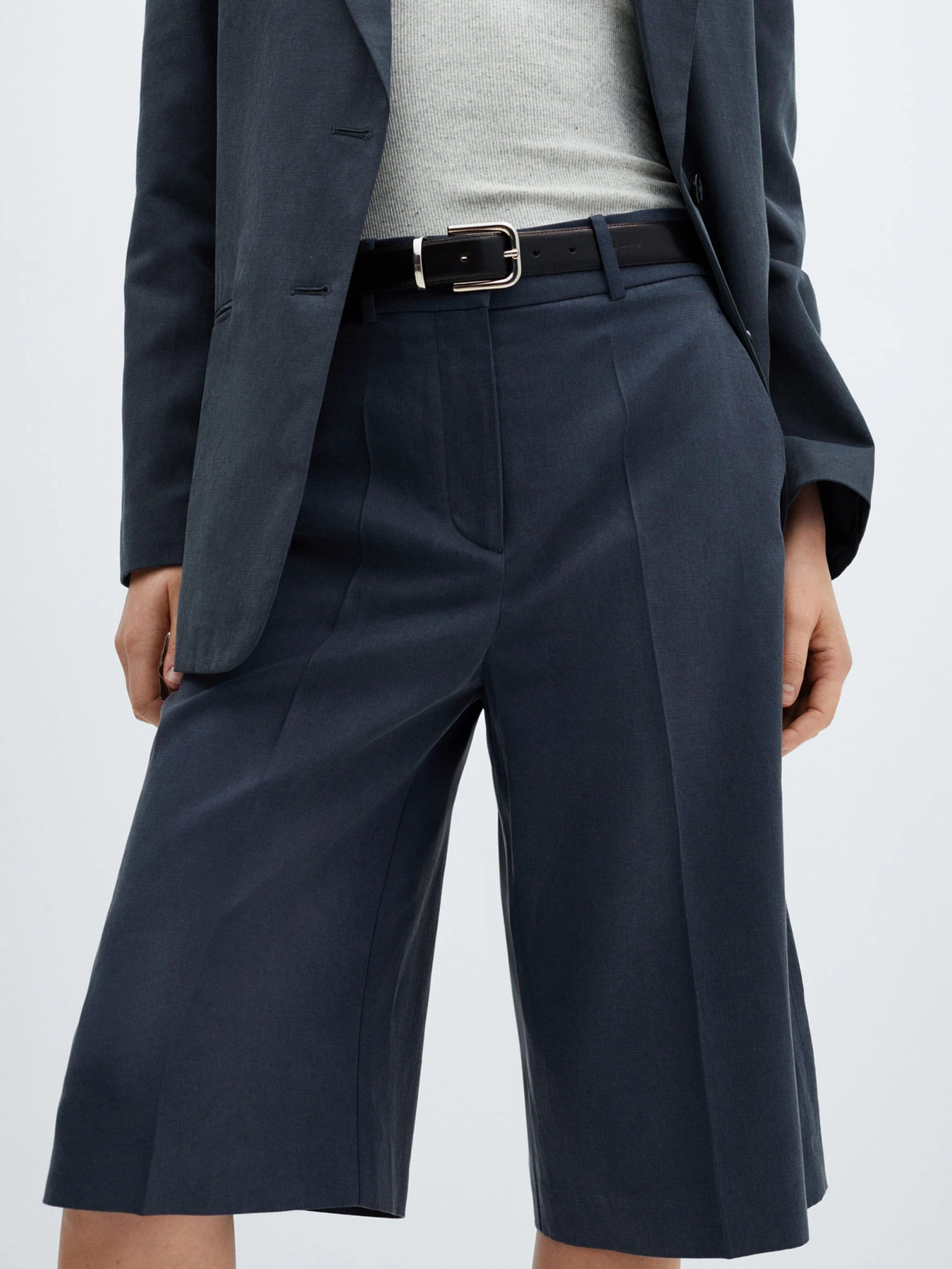 Шорти MANGO BILBAO модель 67066741_59 Шорти MANGO BILBAO модель 67066741_59 Фото